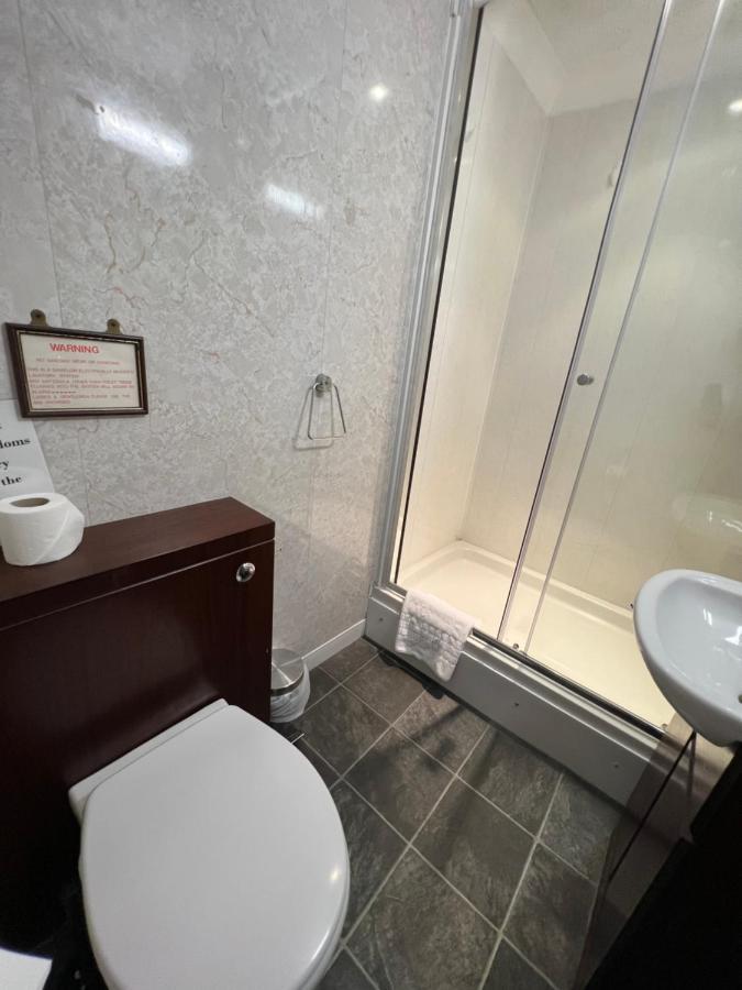 Single Room,1405622591:JPEG