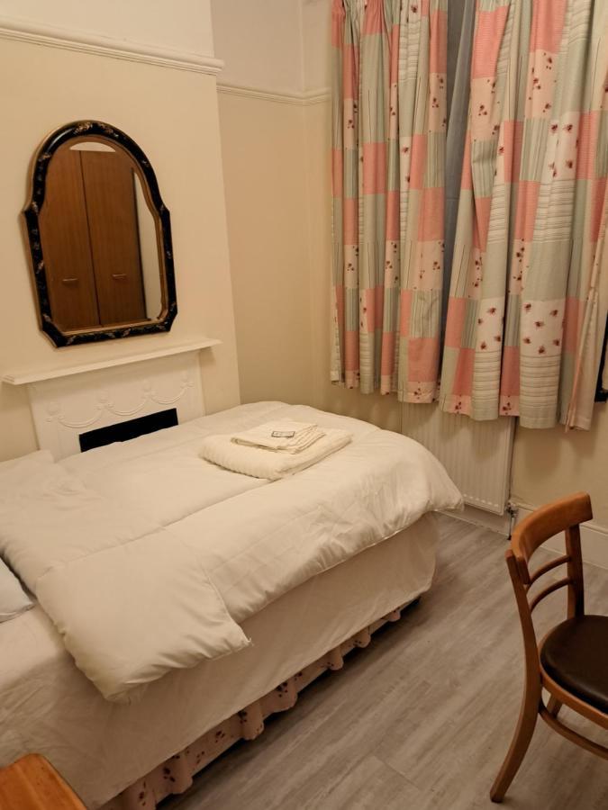Chambre Simple - Vue sur Jardin