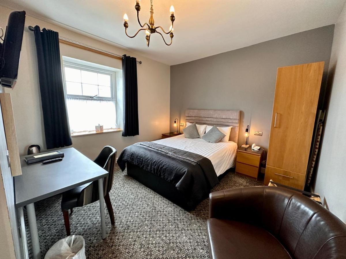 Double Room,1414668699:JPEG