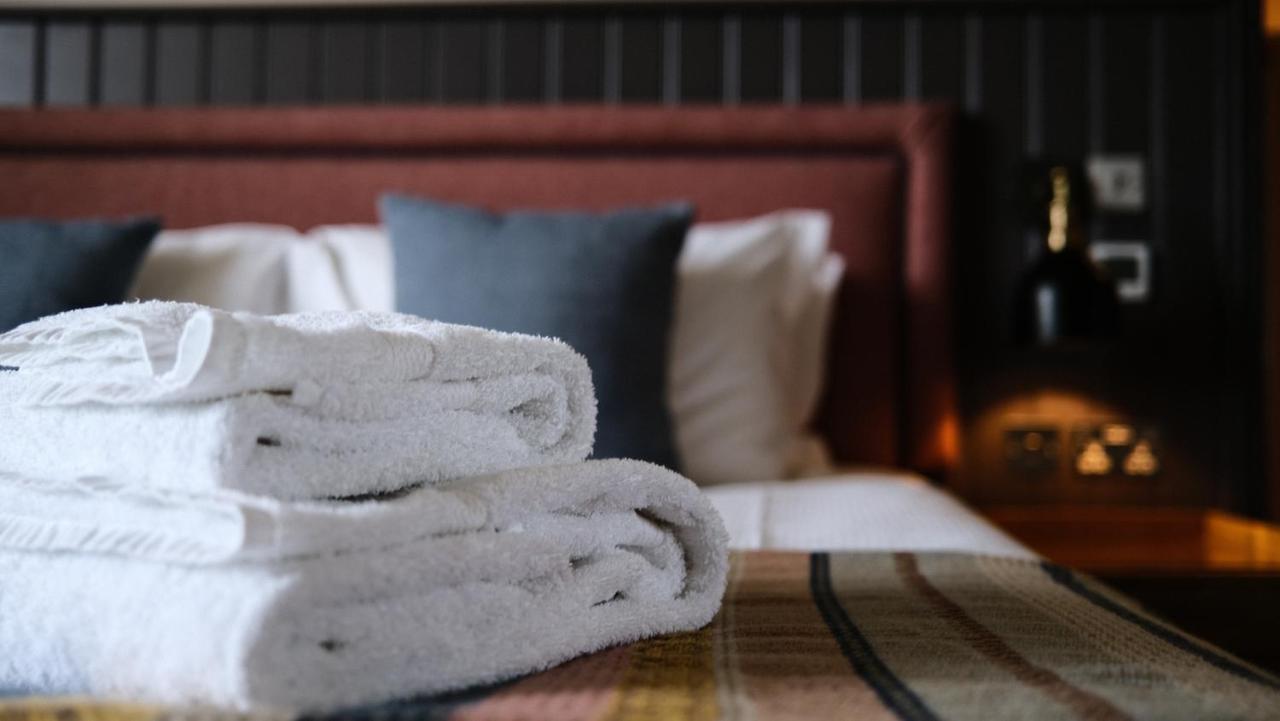 Three-Bedroom Apartment,1553108560:JPEG