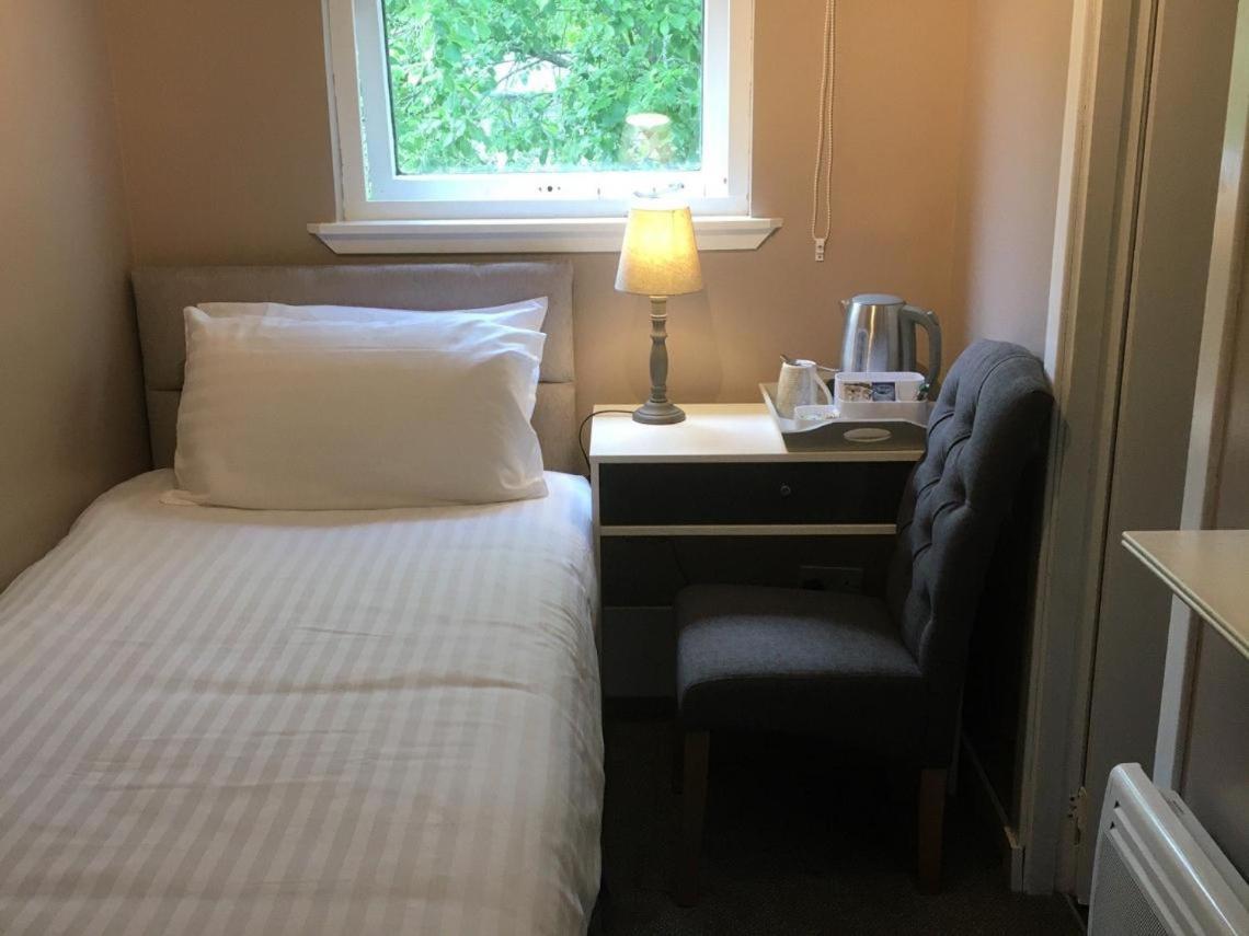 Standard Single Room,1558556485:JPEG