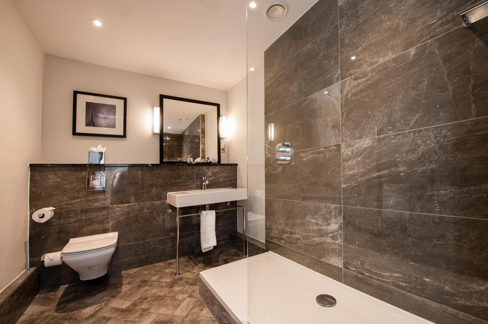 Superior Deluxe Double or Twin Room