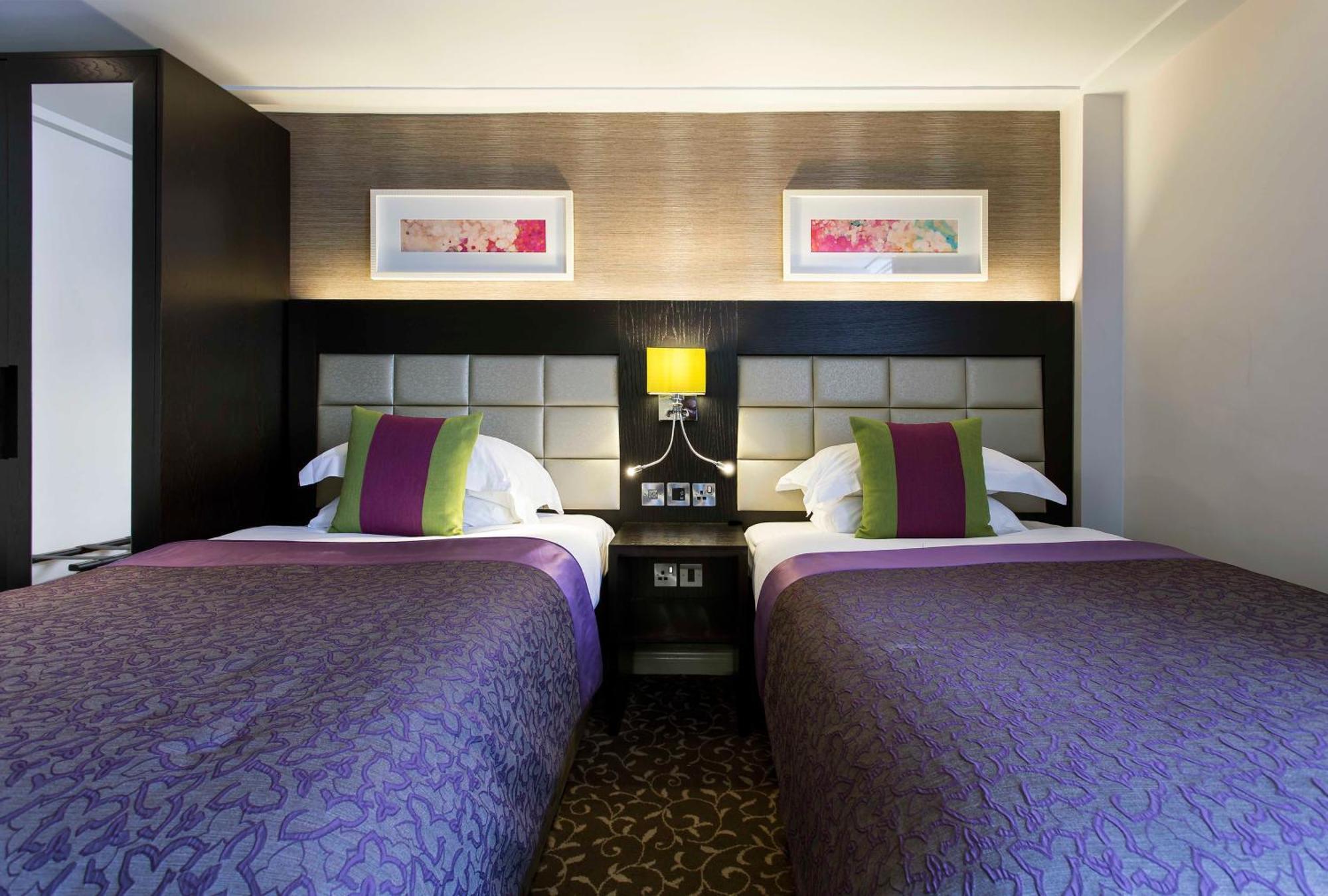 Standard Twin Room,1225427741:JPEG
