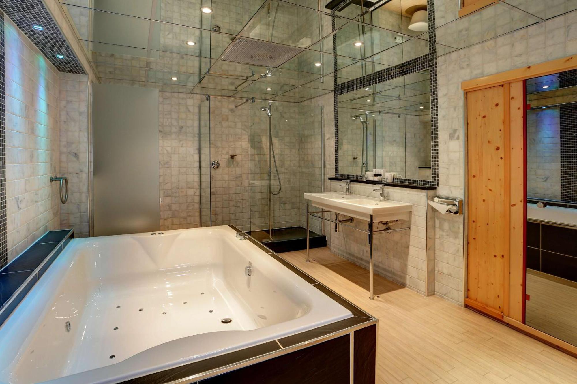 Suite Sanctuary Spa Suite,1516378243:JPEG