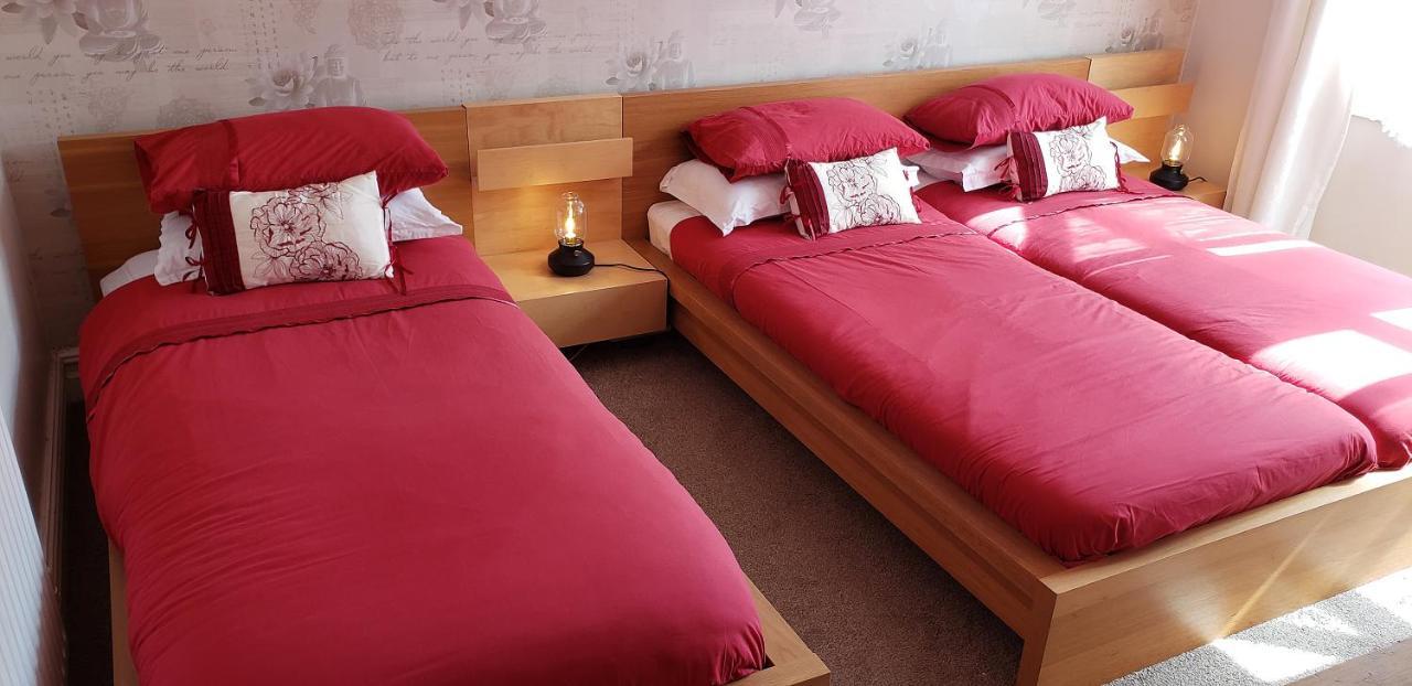 Triple Room with Shared Bathroom