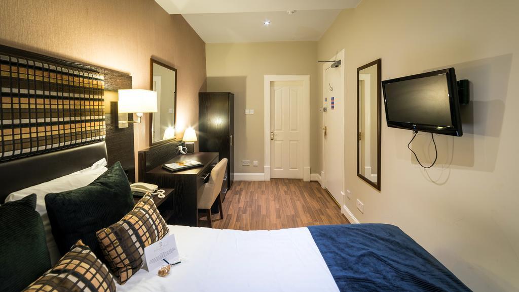 Small Double Room,146908850:JPEG