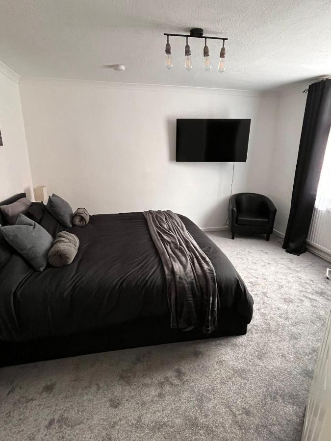 Queen Room with Garden View