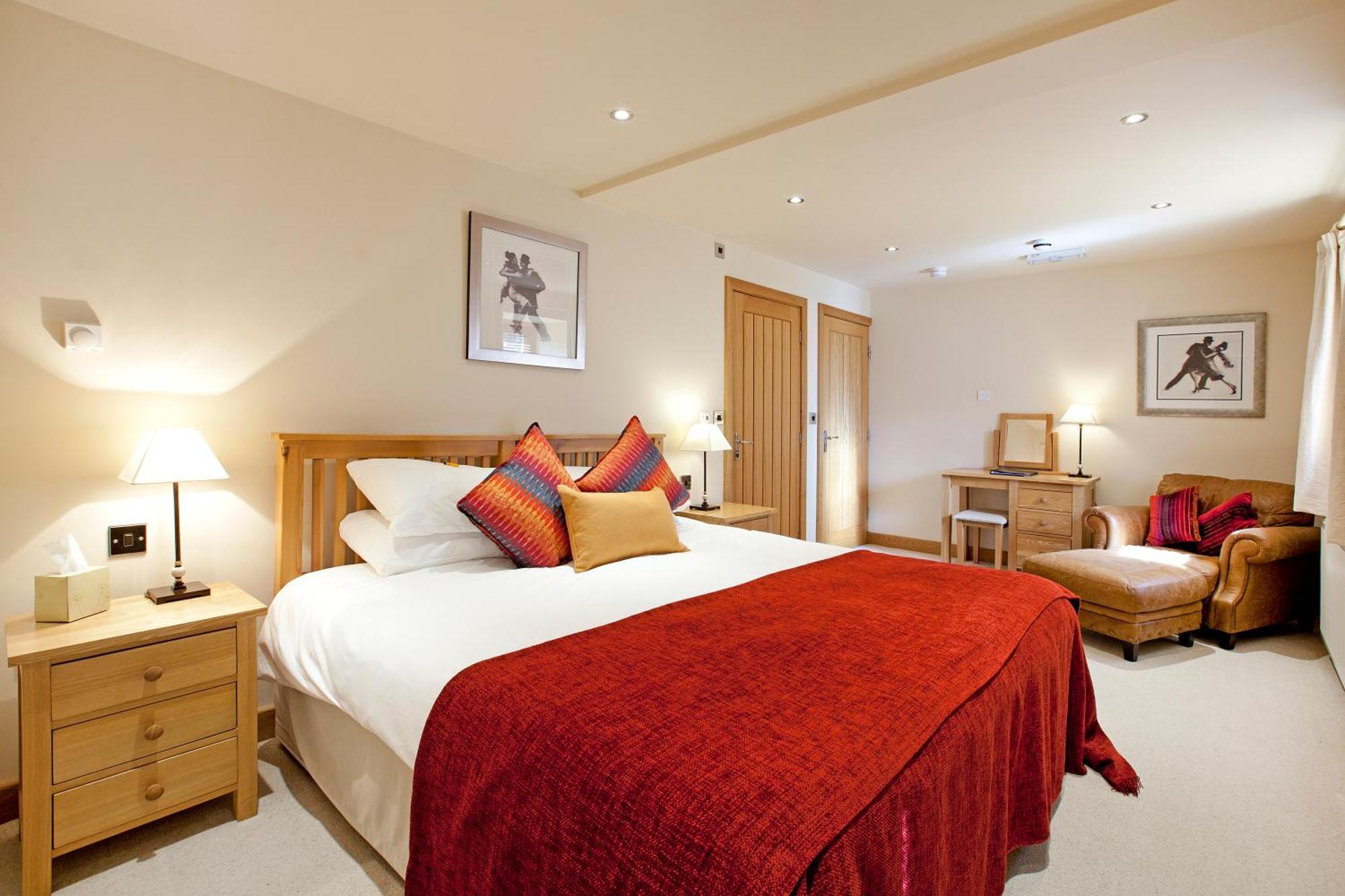 Deluxe Double Room,1499082079:JPEG