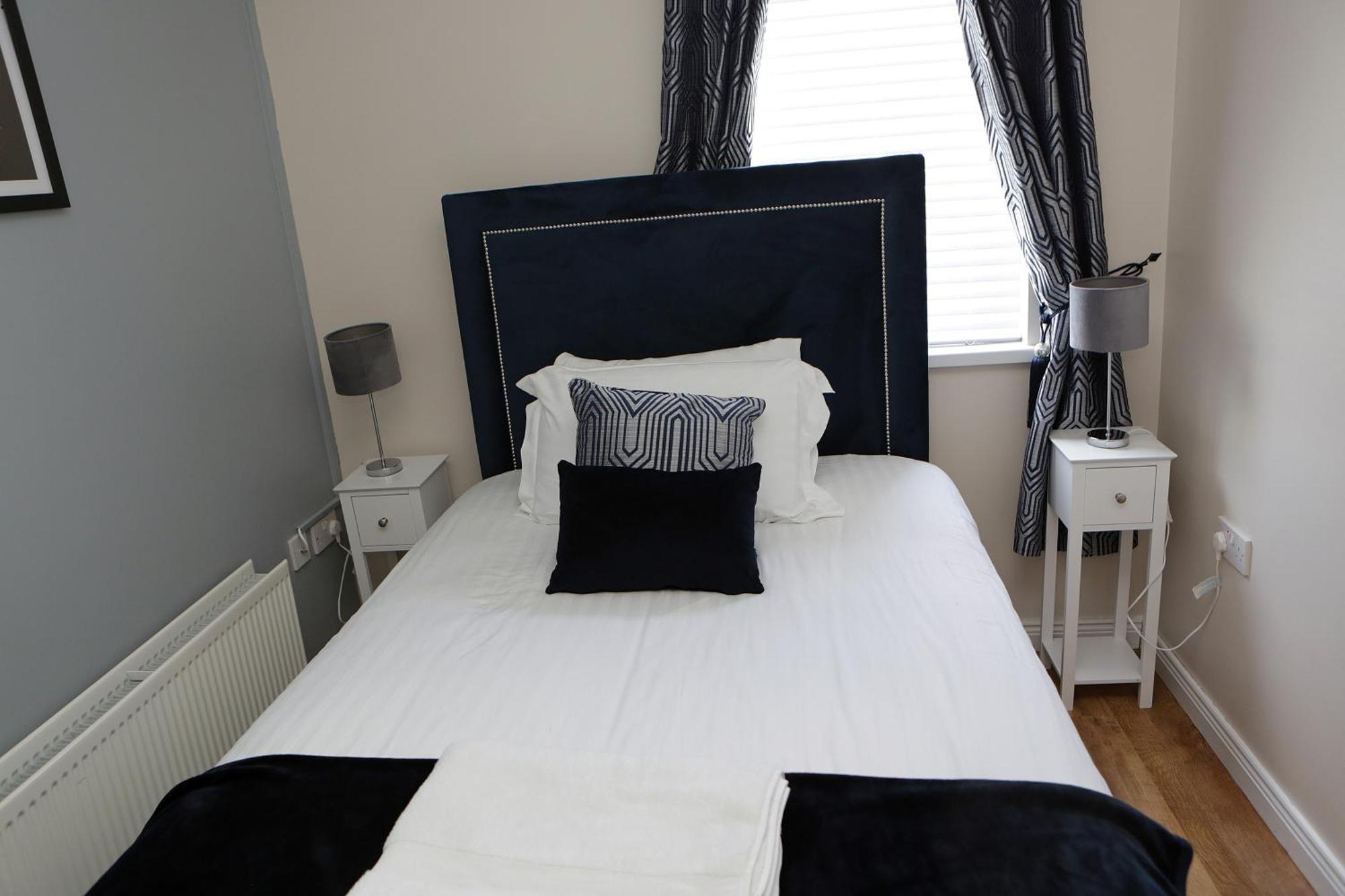Single Room with Private Bathroom