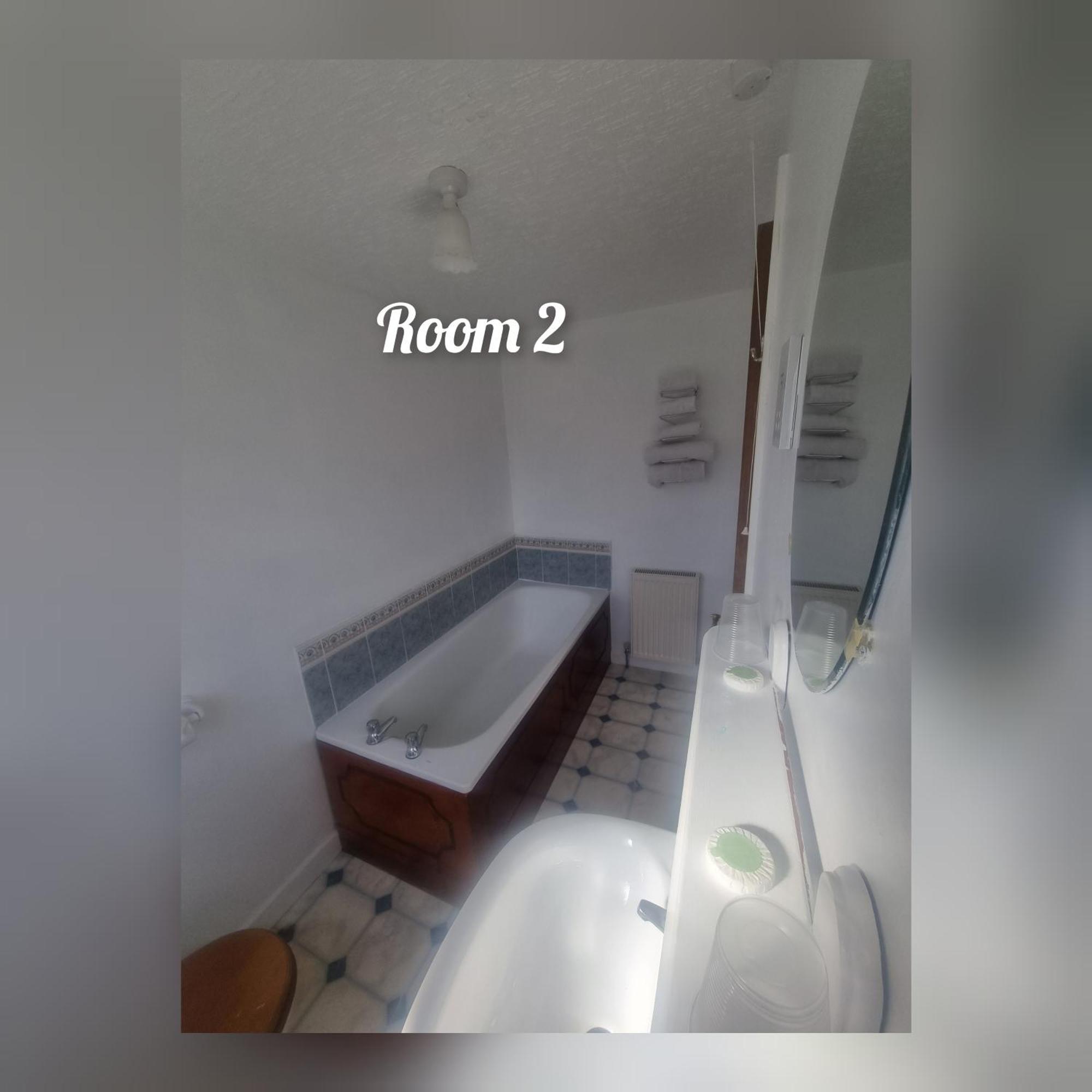 Twin Room with Bath