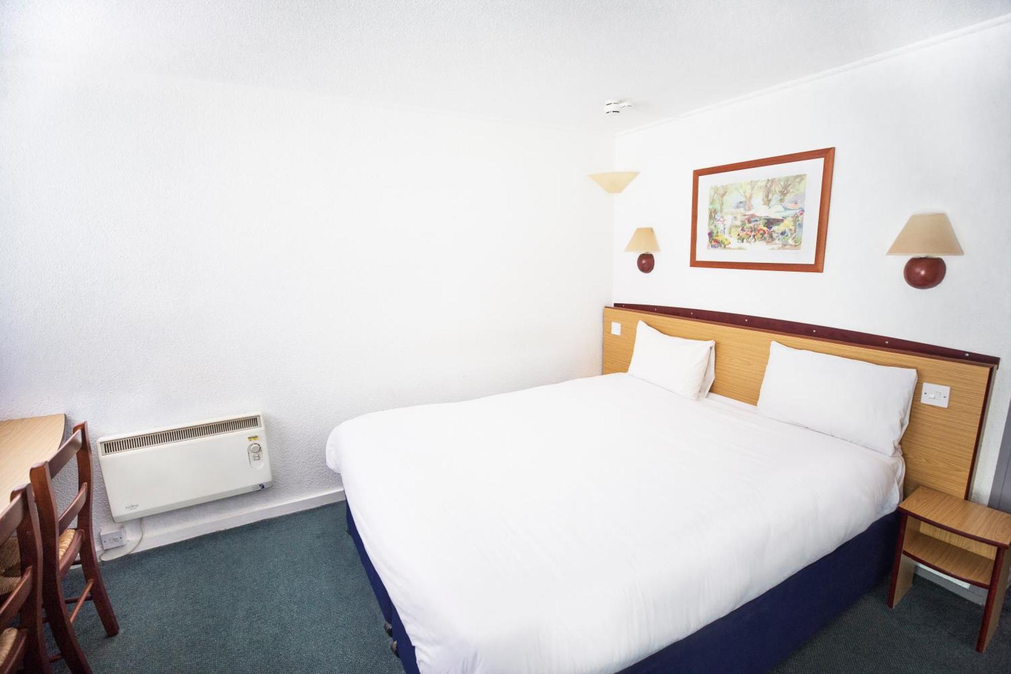Double Room,1705553962:JPEG