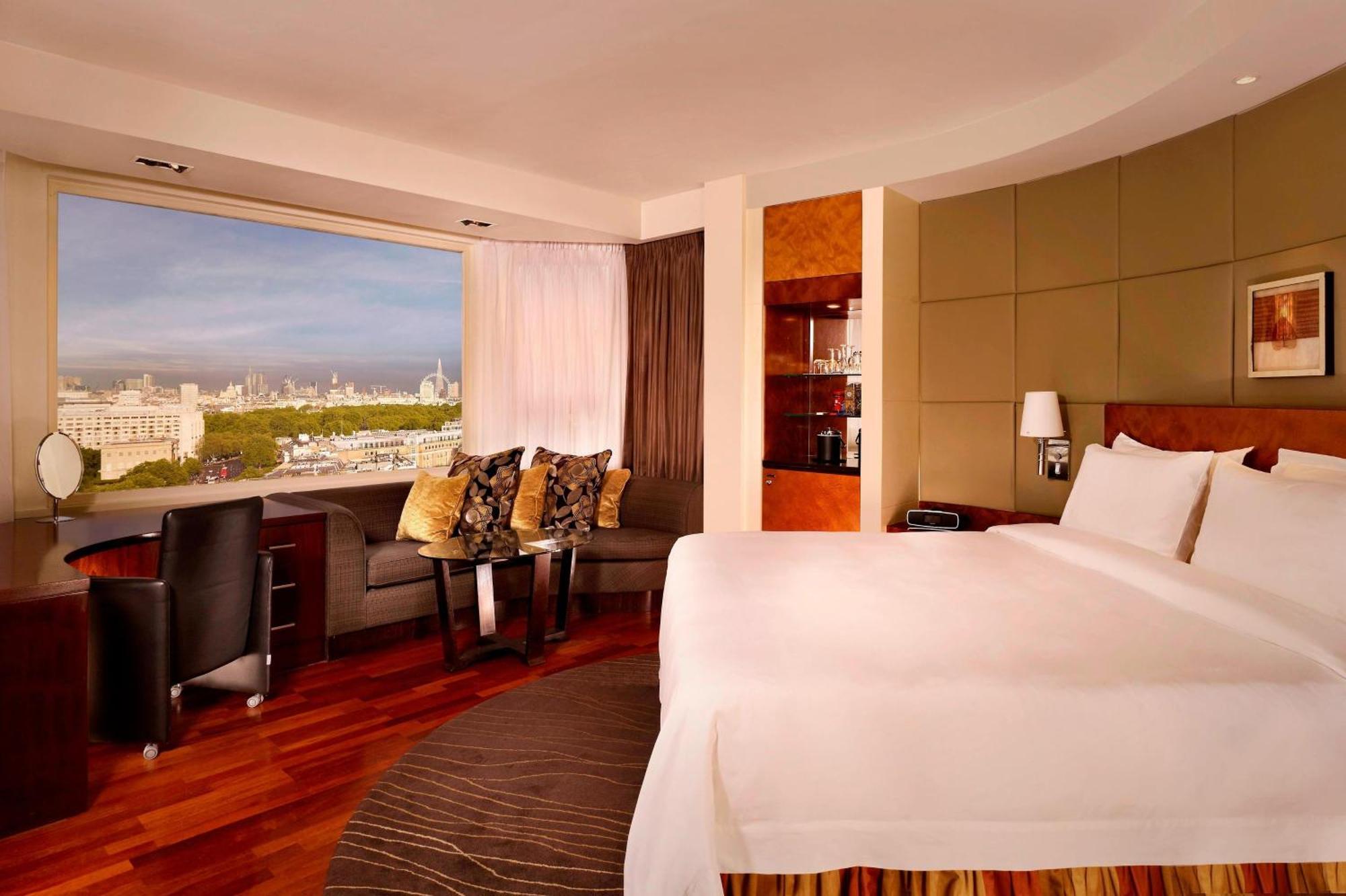 Panoramic Room, Guest room, 1 King, Skyline view, High floor,1516363873:JPEG