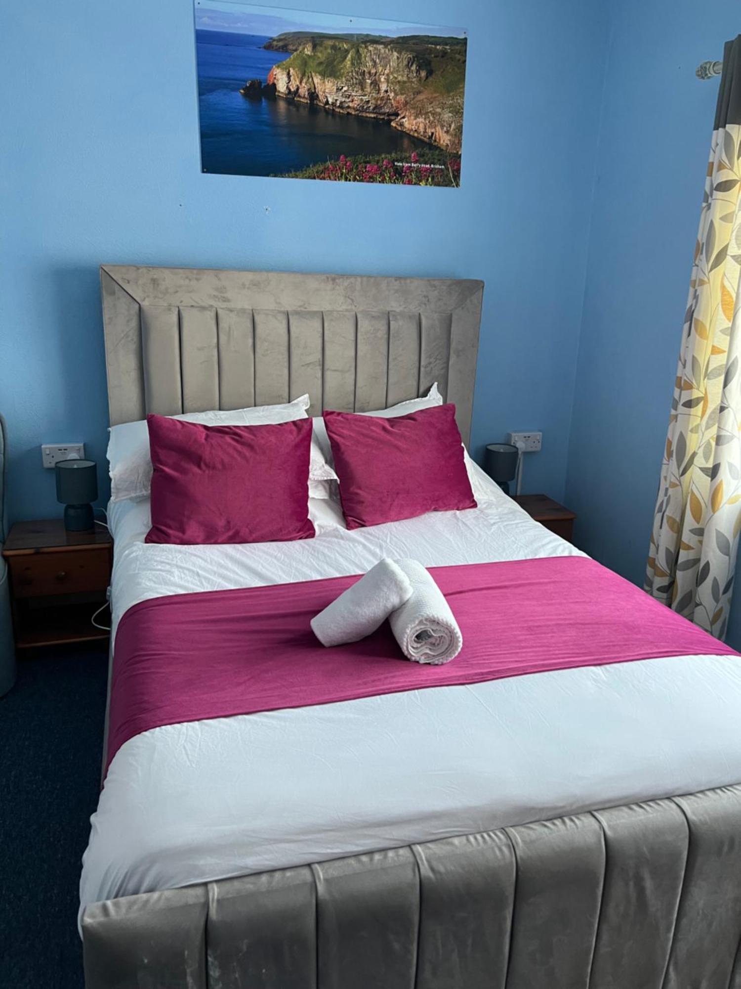 Double Room,1516346608:JPEG
