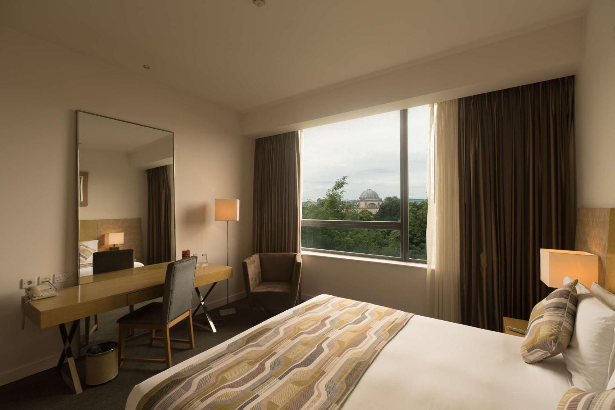 Superior Room with Tree Lined View