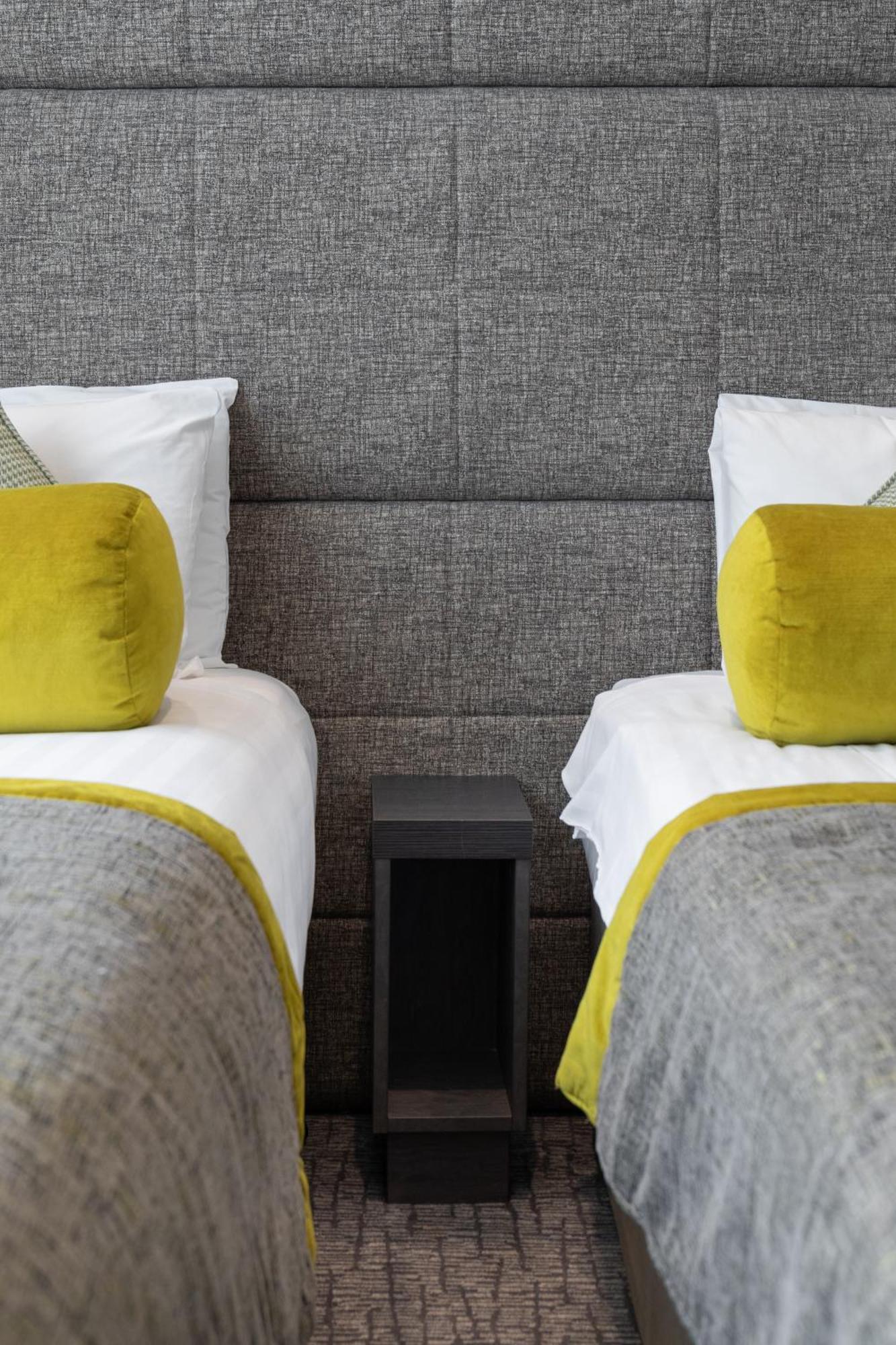 Superior Twin Room,1516363339:JPEG