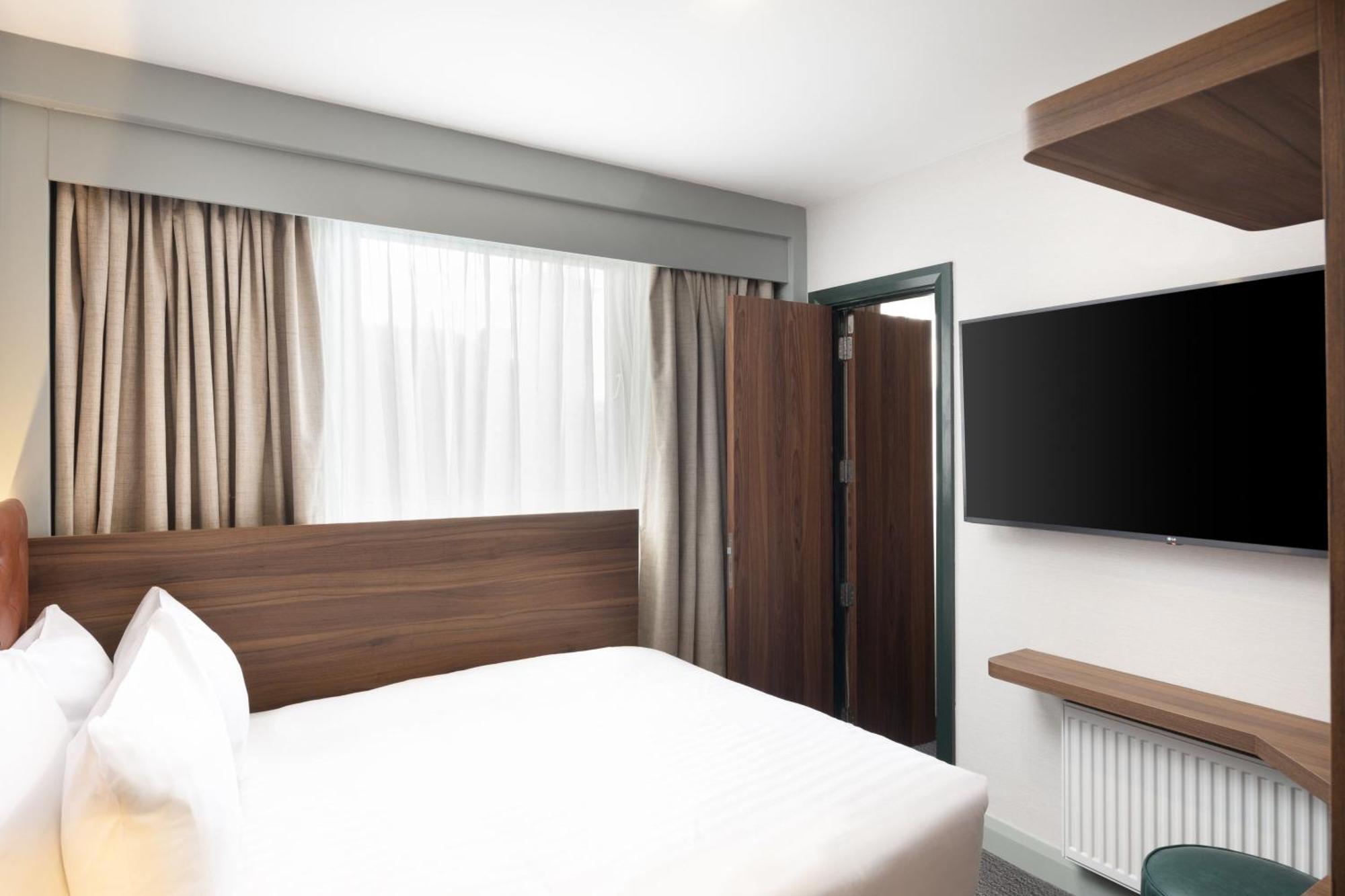 Quarto Duplo Compacto