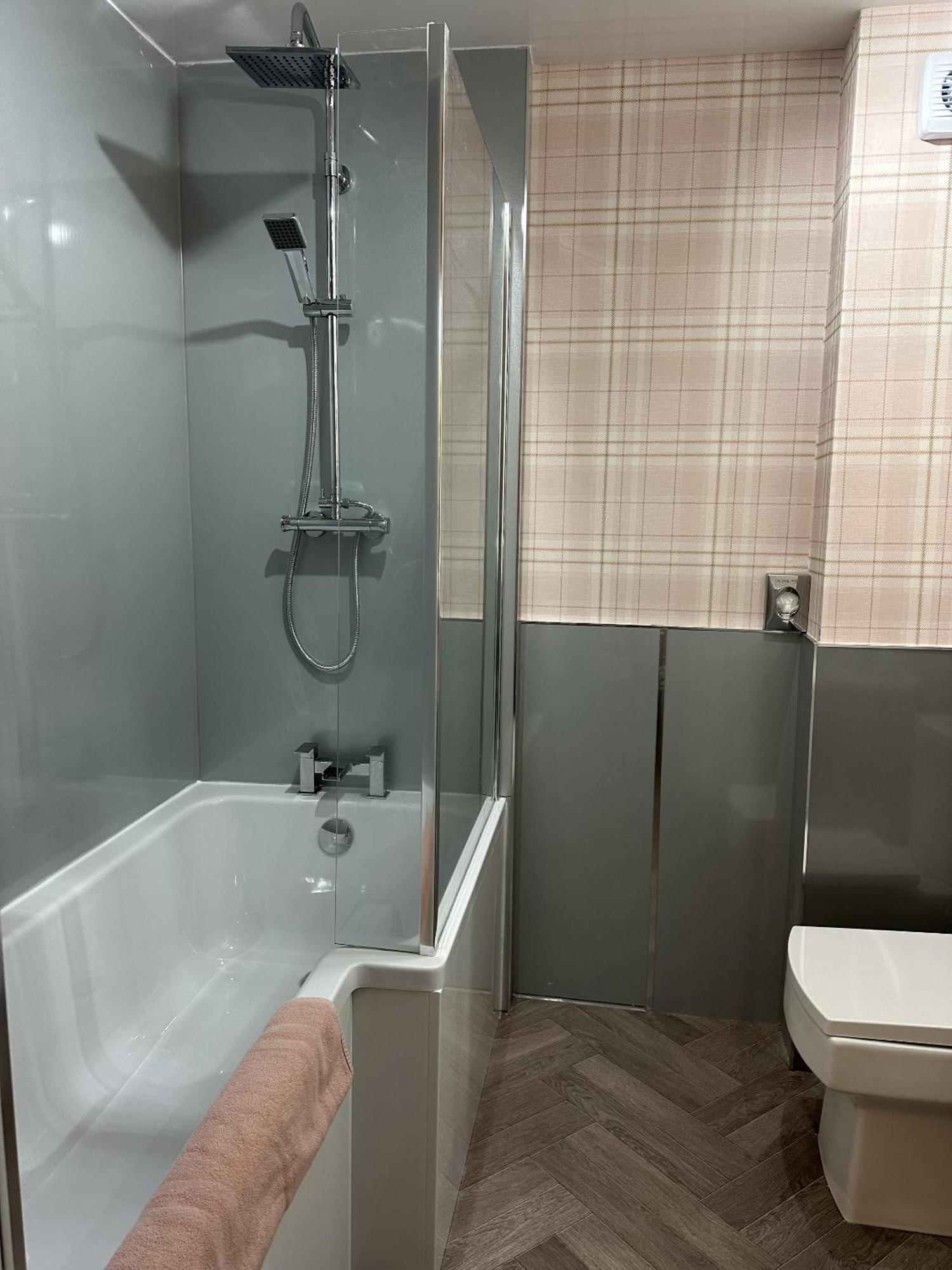 Standard Triple Room,1765330108:JPEG