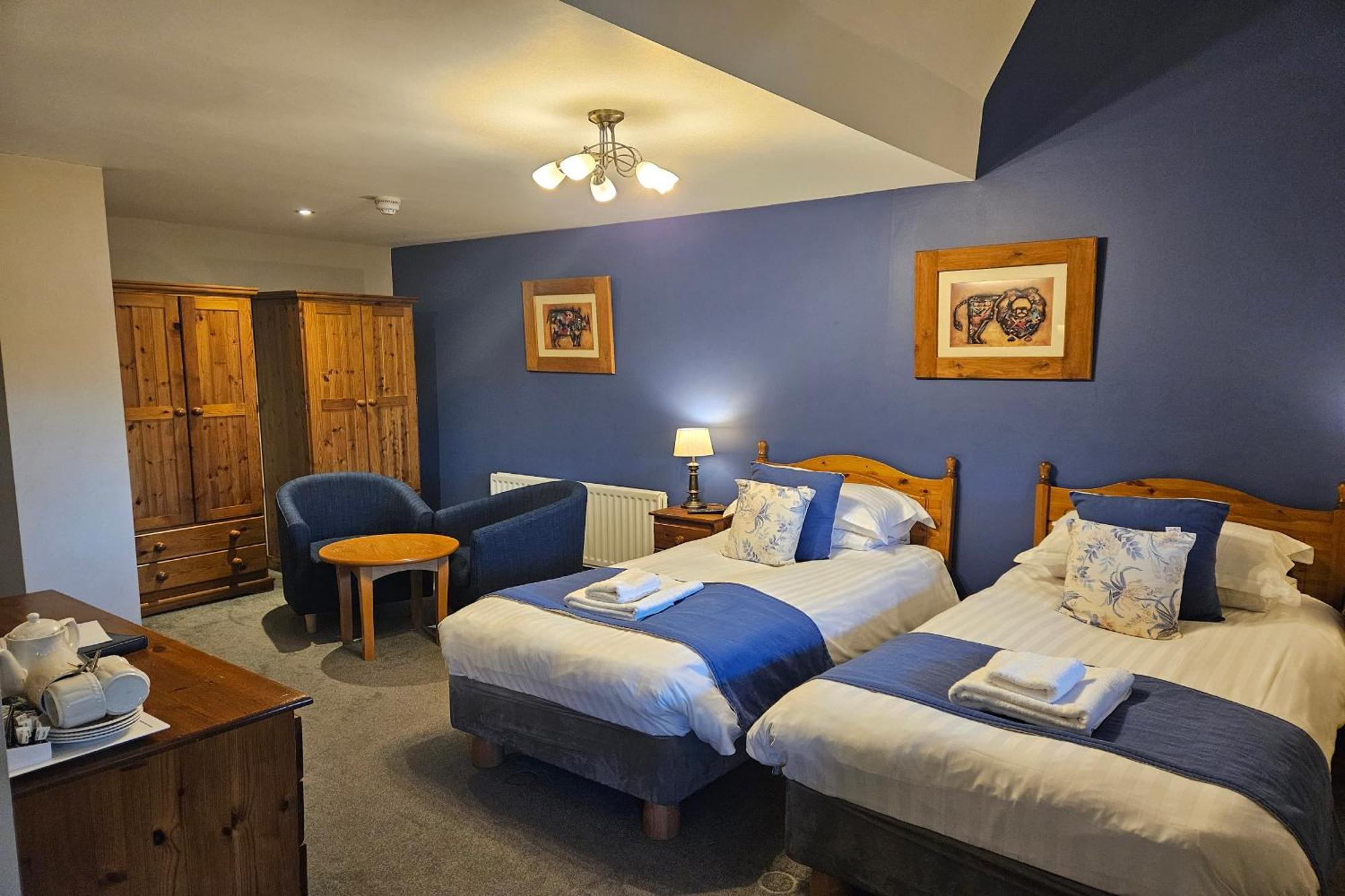 Quadruple Room,1526107150:JPEG