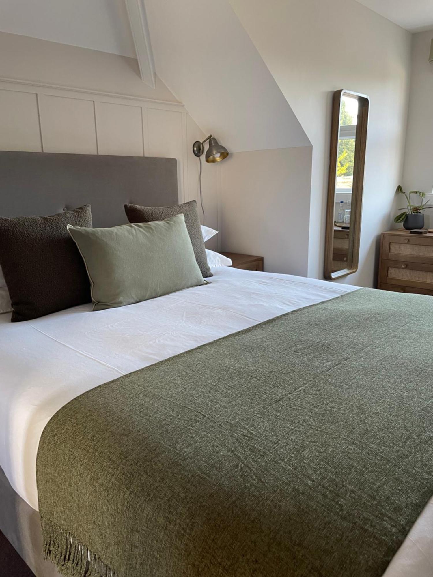 King Room with Garden View,1527814966:JPEG