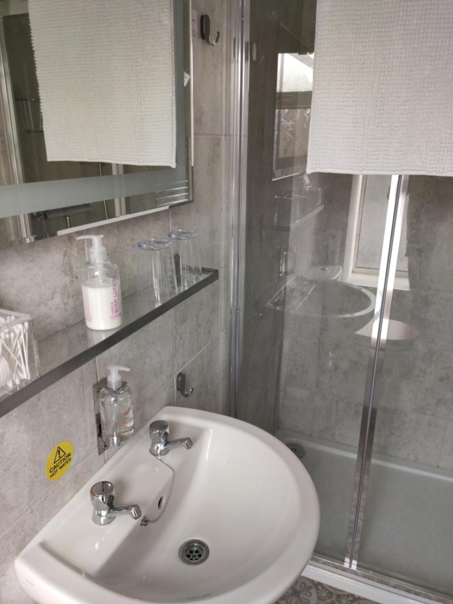 King Room,1541517802:JPEG