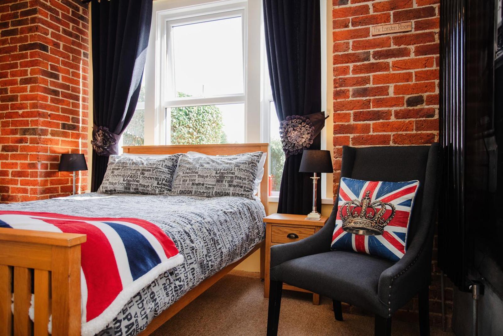 Deluxe Double Room with Garden View,1542723646:JPEG