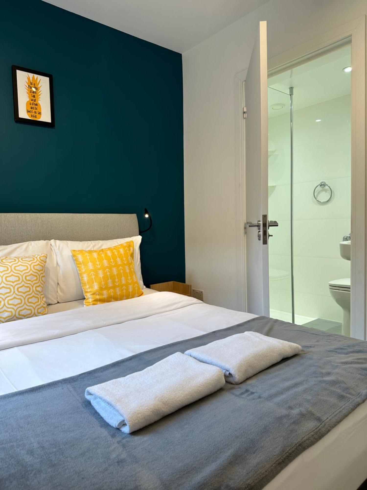 Double Room,1572651926:JPEG