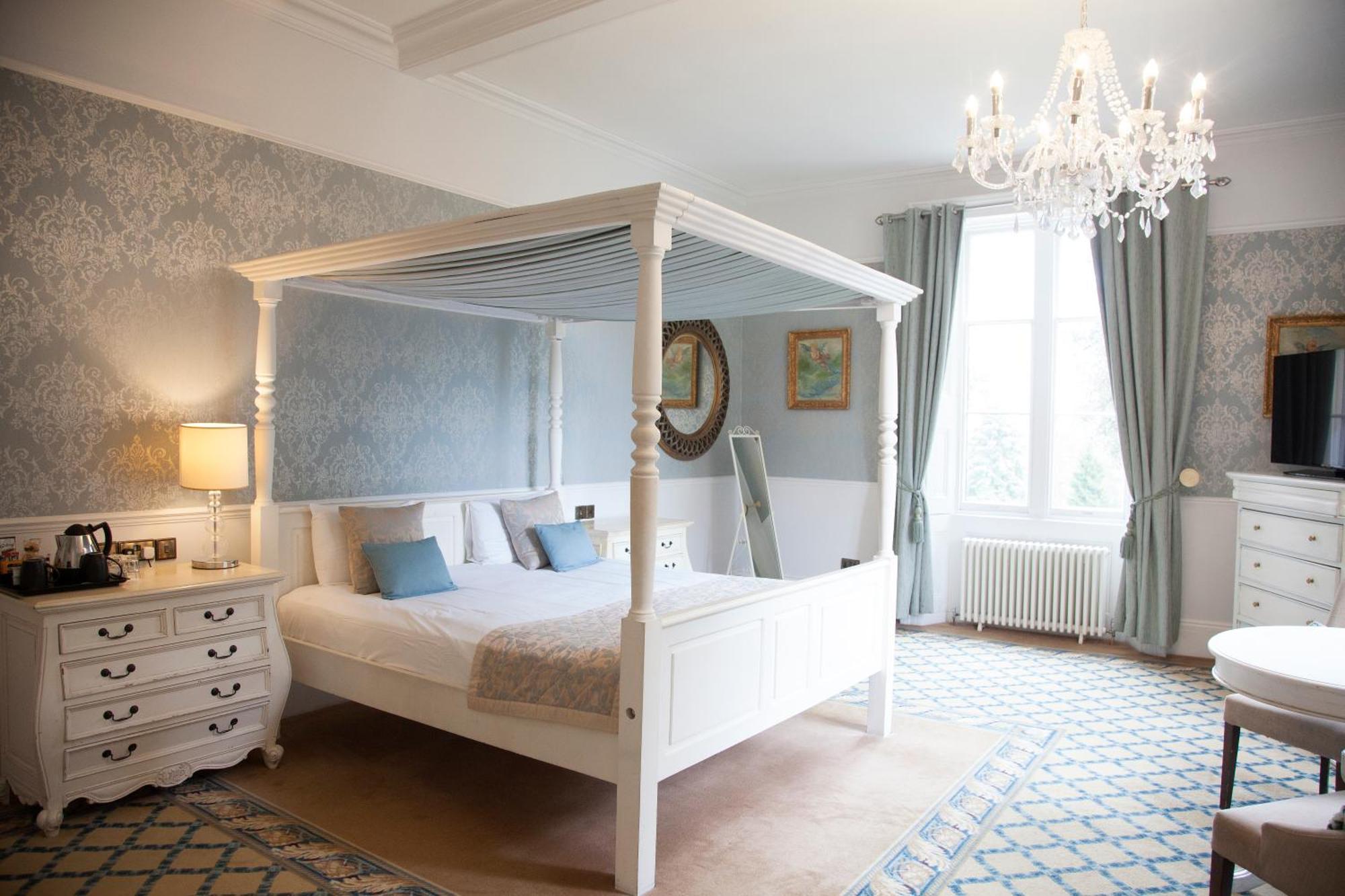 Chambre avec Lit à Baldaquin