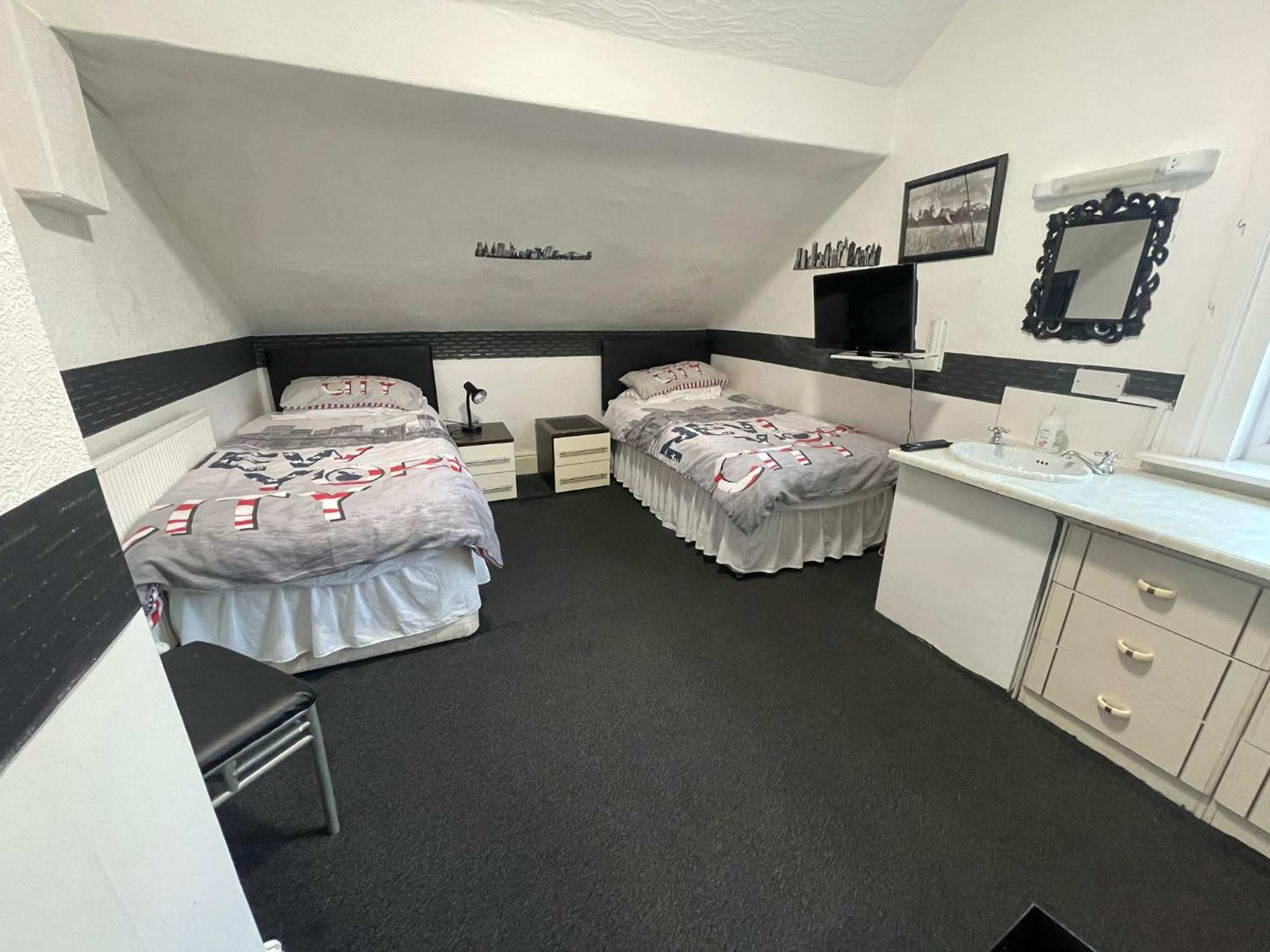 Deluxe Twin Room,1546658218:JPEG