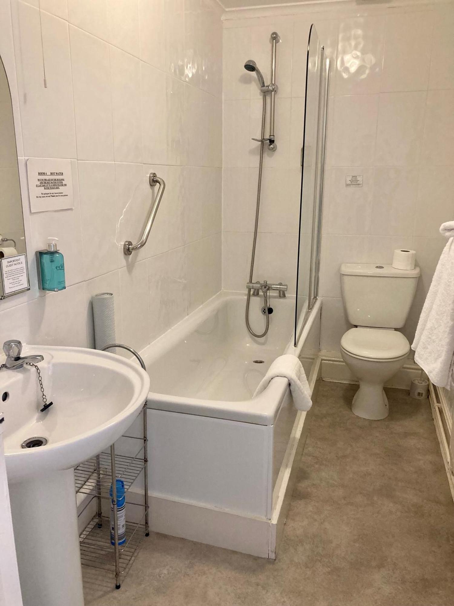 Superior Super King Double or Twin Room (No Pets),1645677515:JPEG