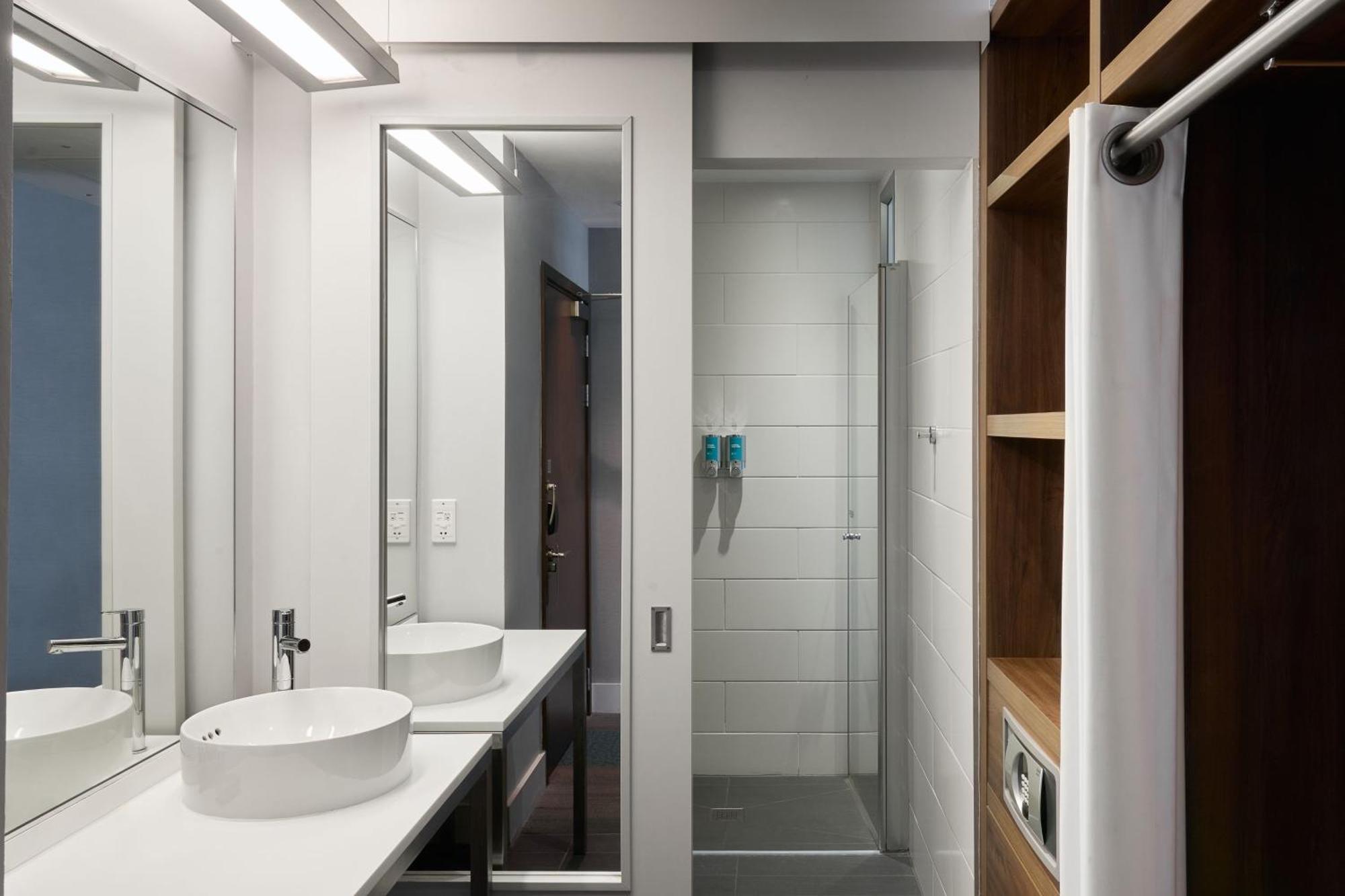 Aloft King Room, Guest room, 1 King,1548643357:JPEG