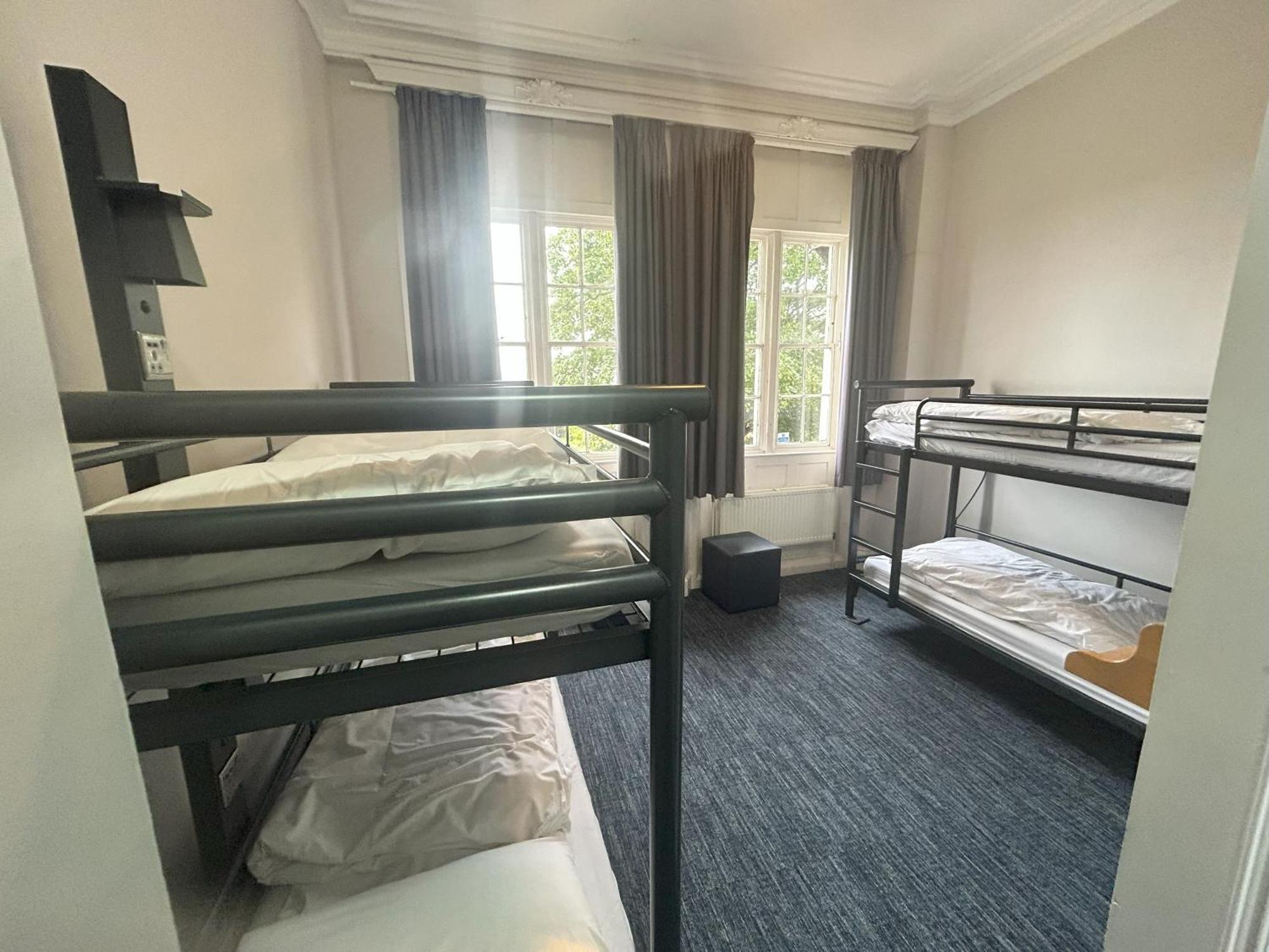 4 Bed Private Room Ensuite