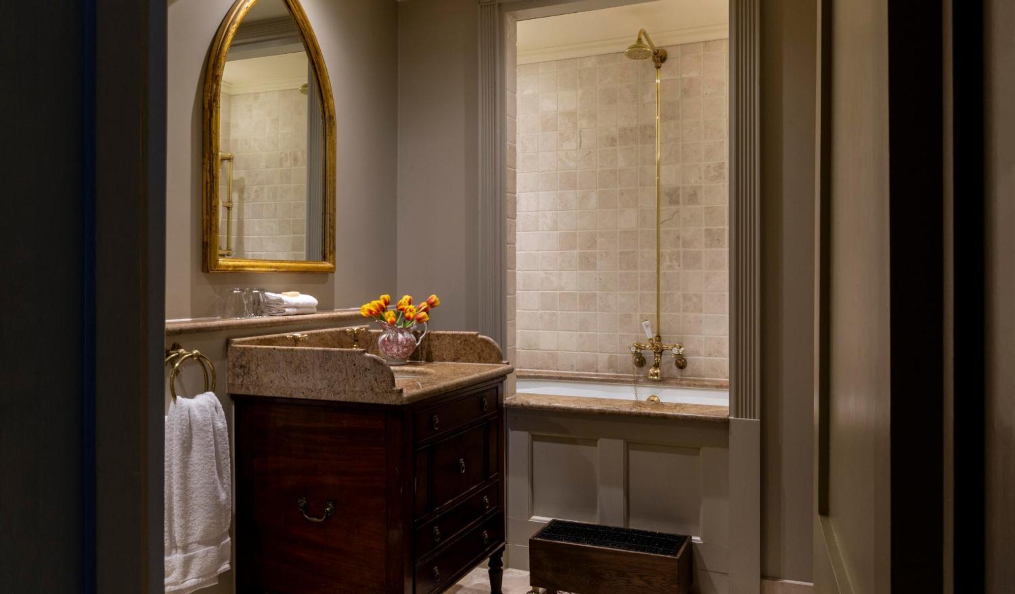 Superior Double Room,1550208019:JPEG