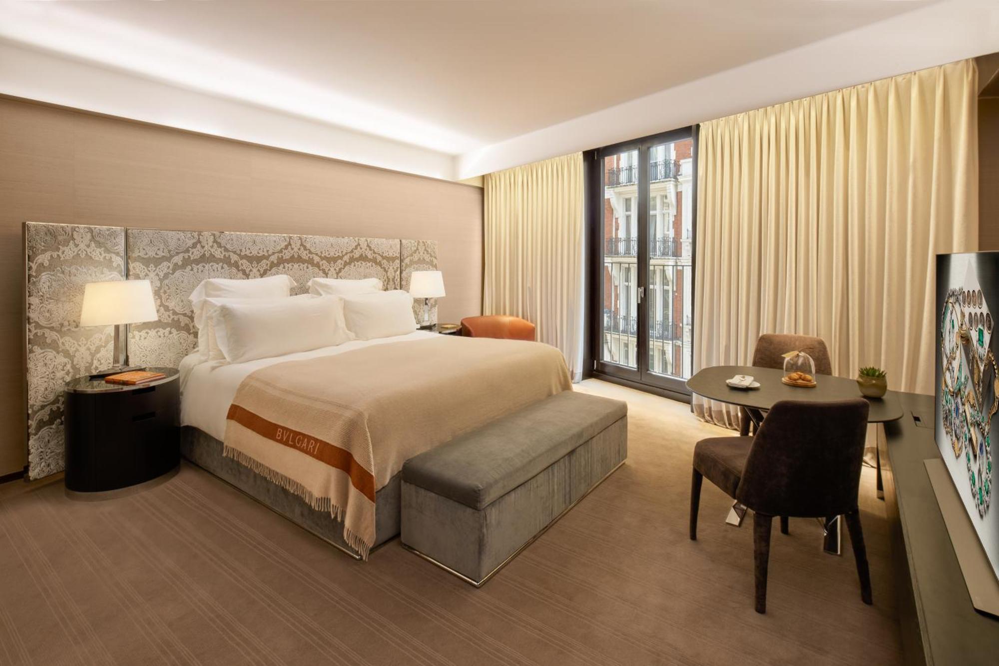 Deluxe Room,1566968534:JPEG