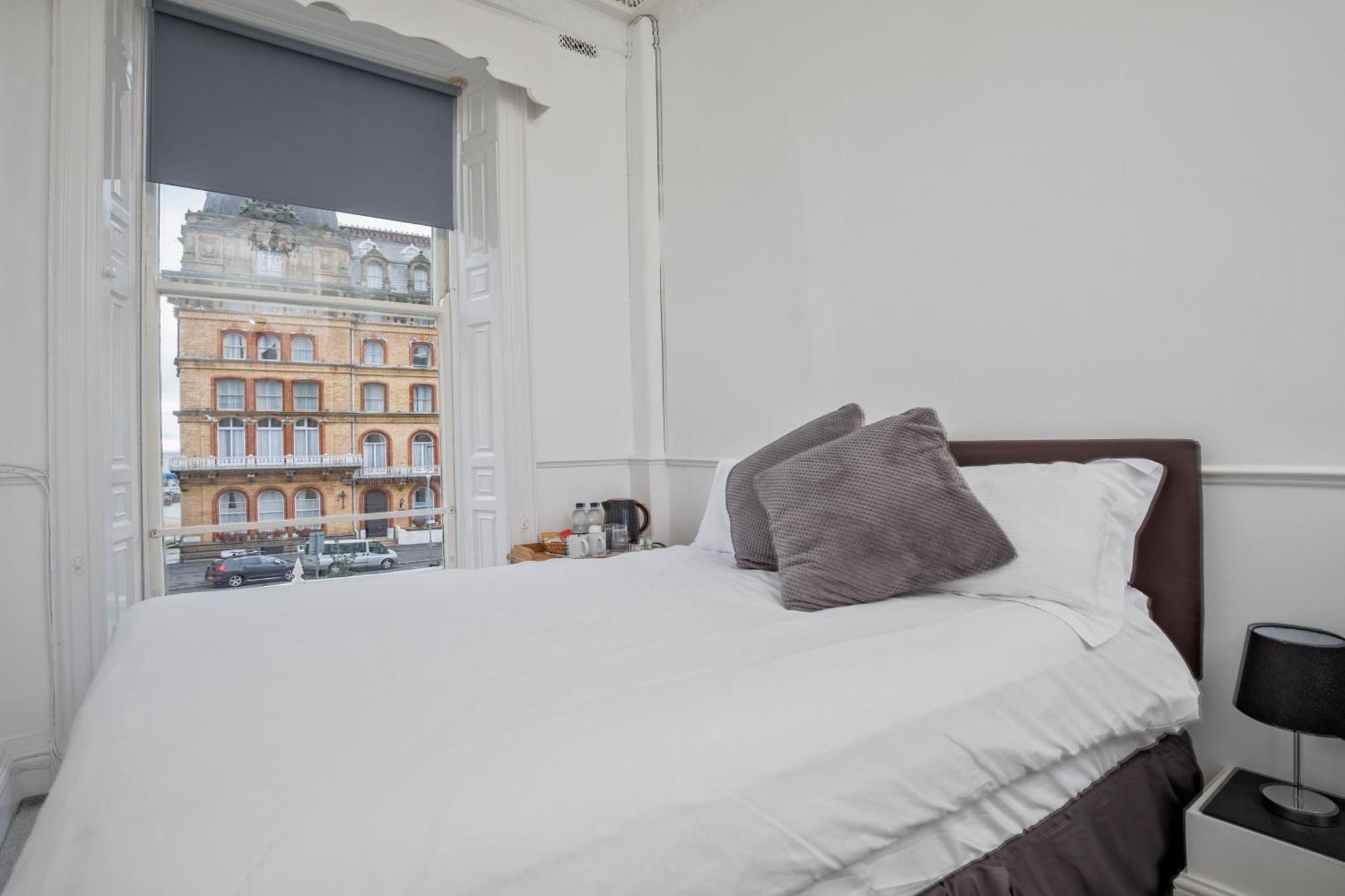 Chambre Double - Vue sur Jardin