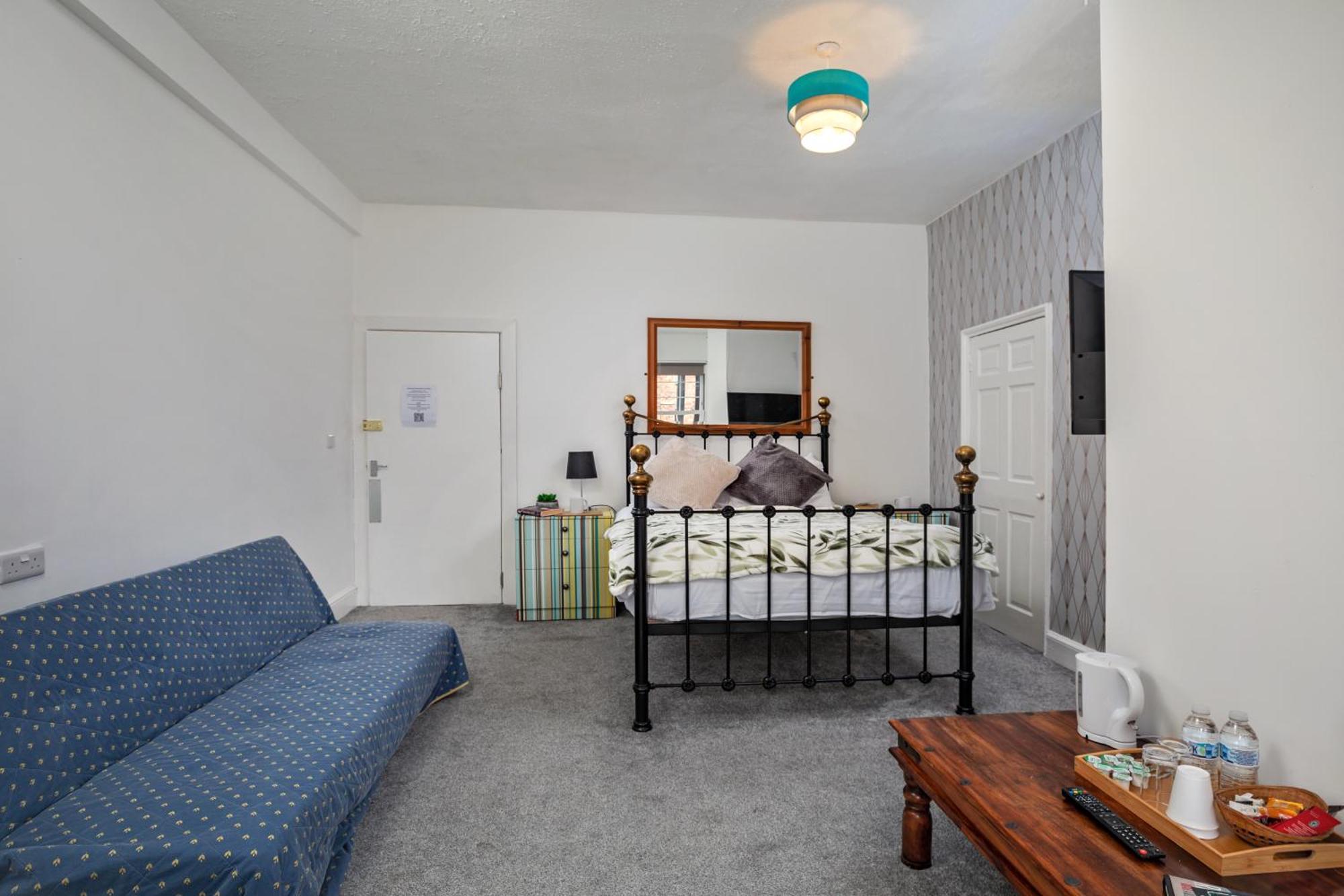 Chambre Double avec Lit d'Appoint