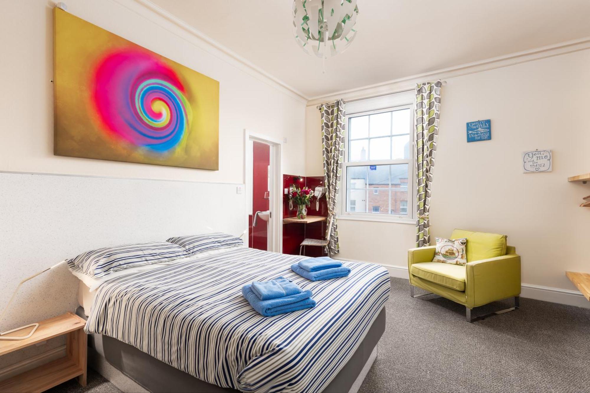 Large Double Room,1559072719:JPEG