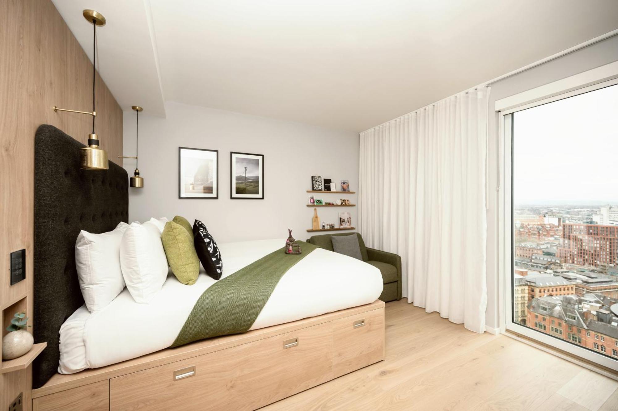 Wilde Studio voor 3 Personen en Uitzicht op de Stad