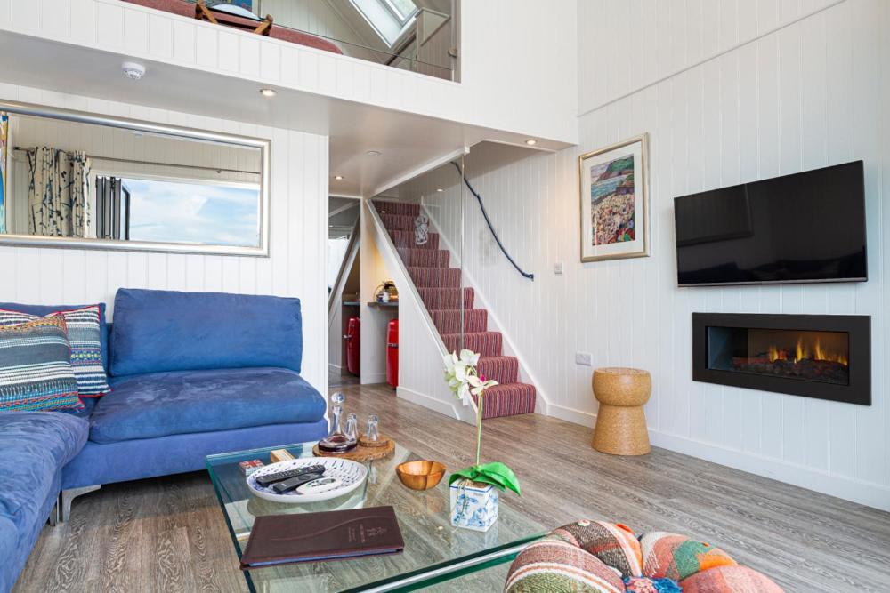 Beach Hut