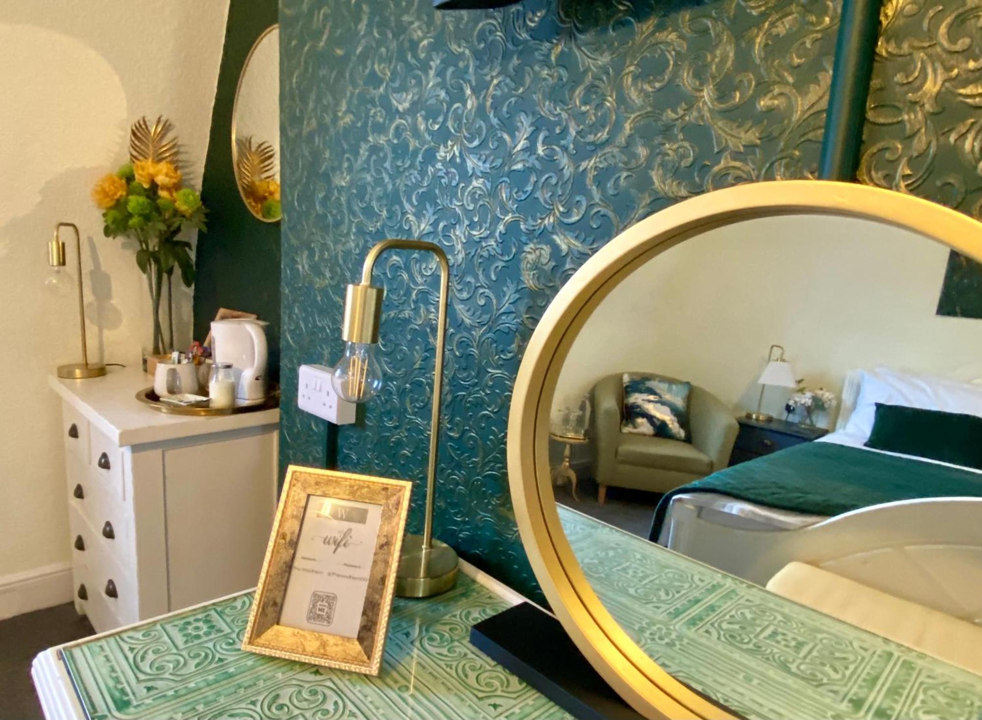 Superior King Room,1572709271:JPEG