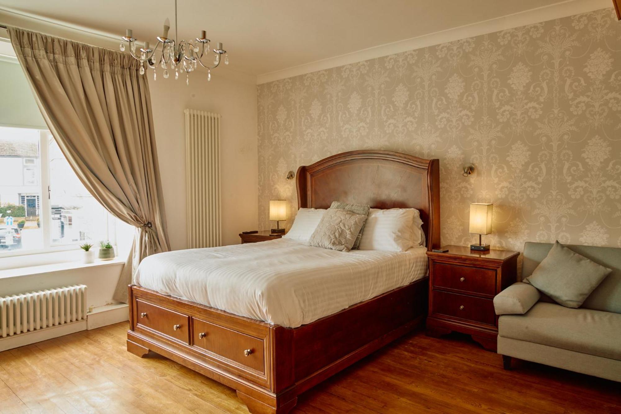 Double Room with separate bathroom