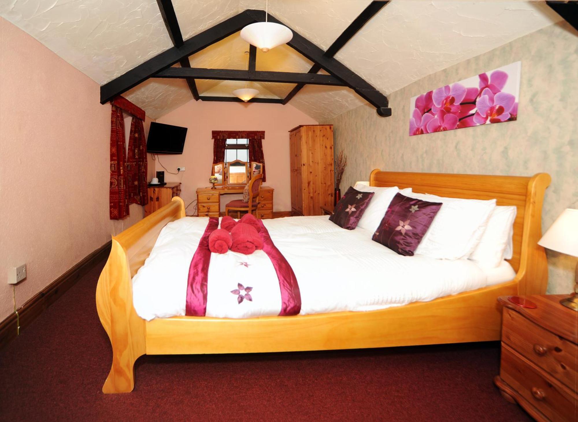 Deluxe Double Room,1580146994:JPEG