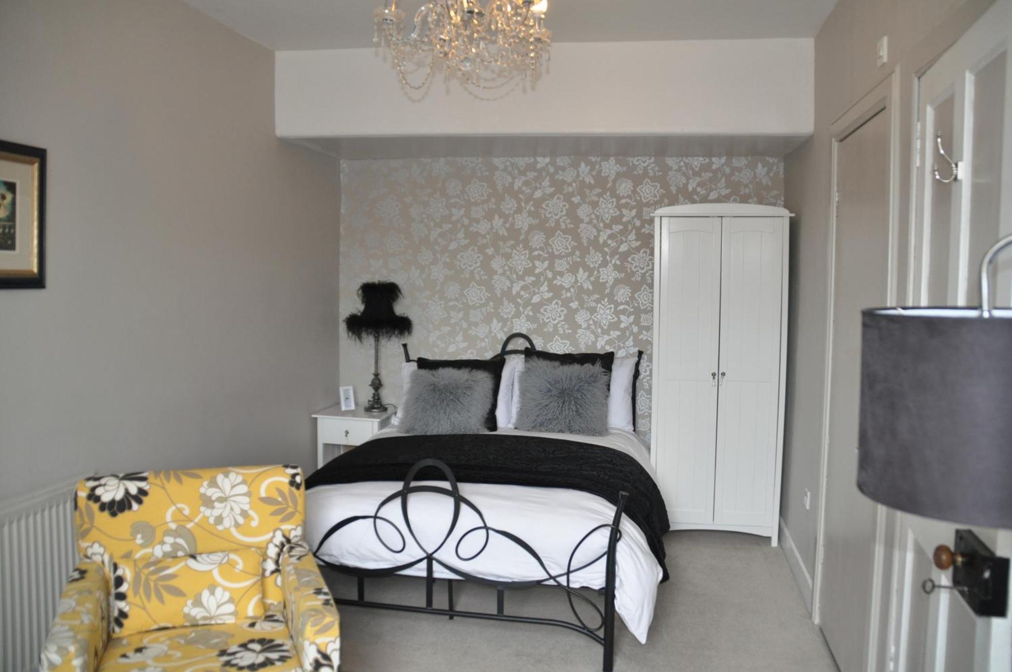 Basic Double Room,42444919:JPEG