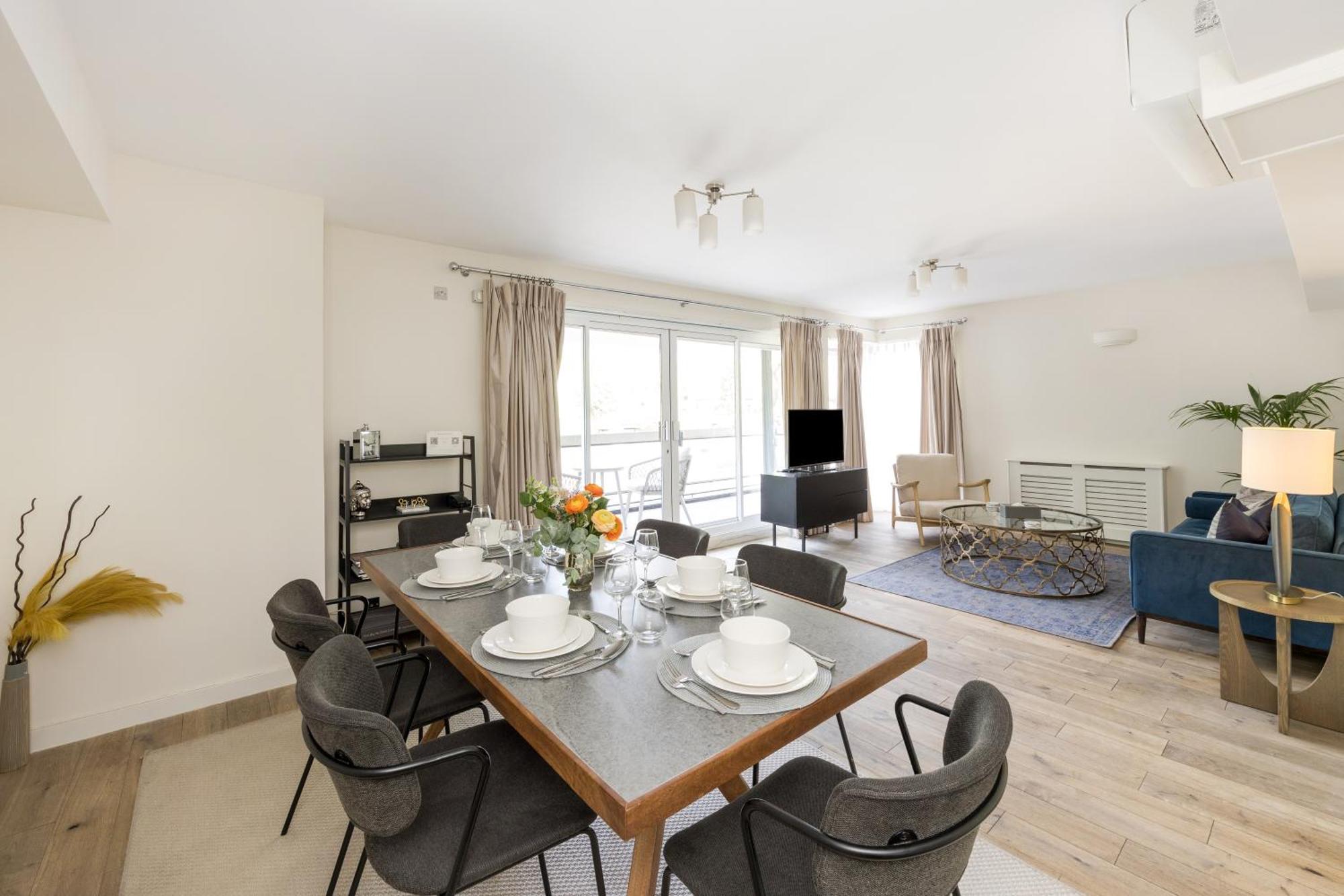 The Kensington Gardens Apartment,1586192080:JPEG