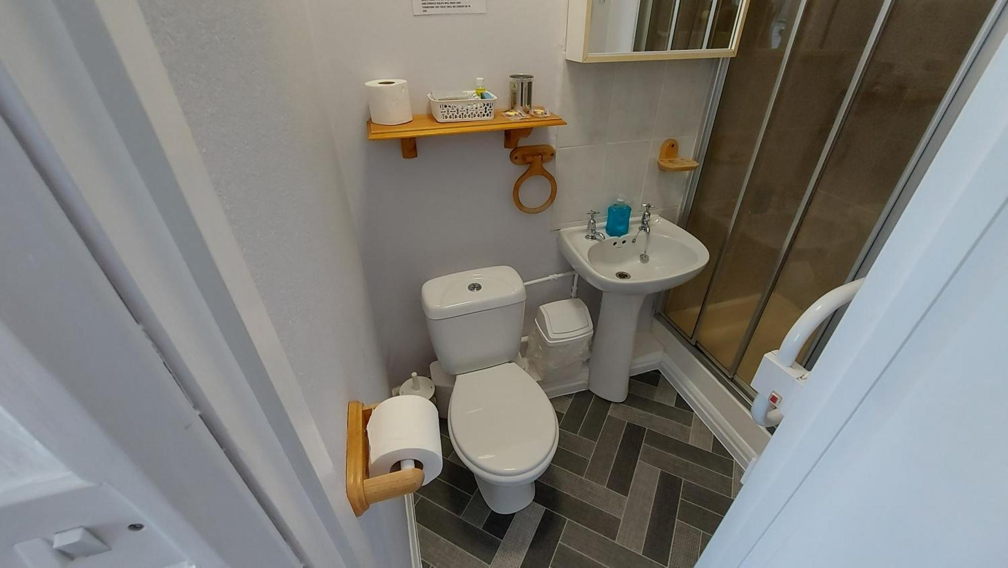 Quadruple Room with Shared Bathroom