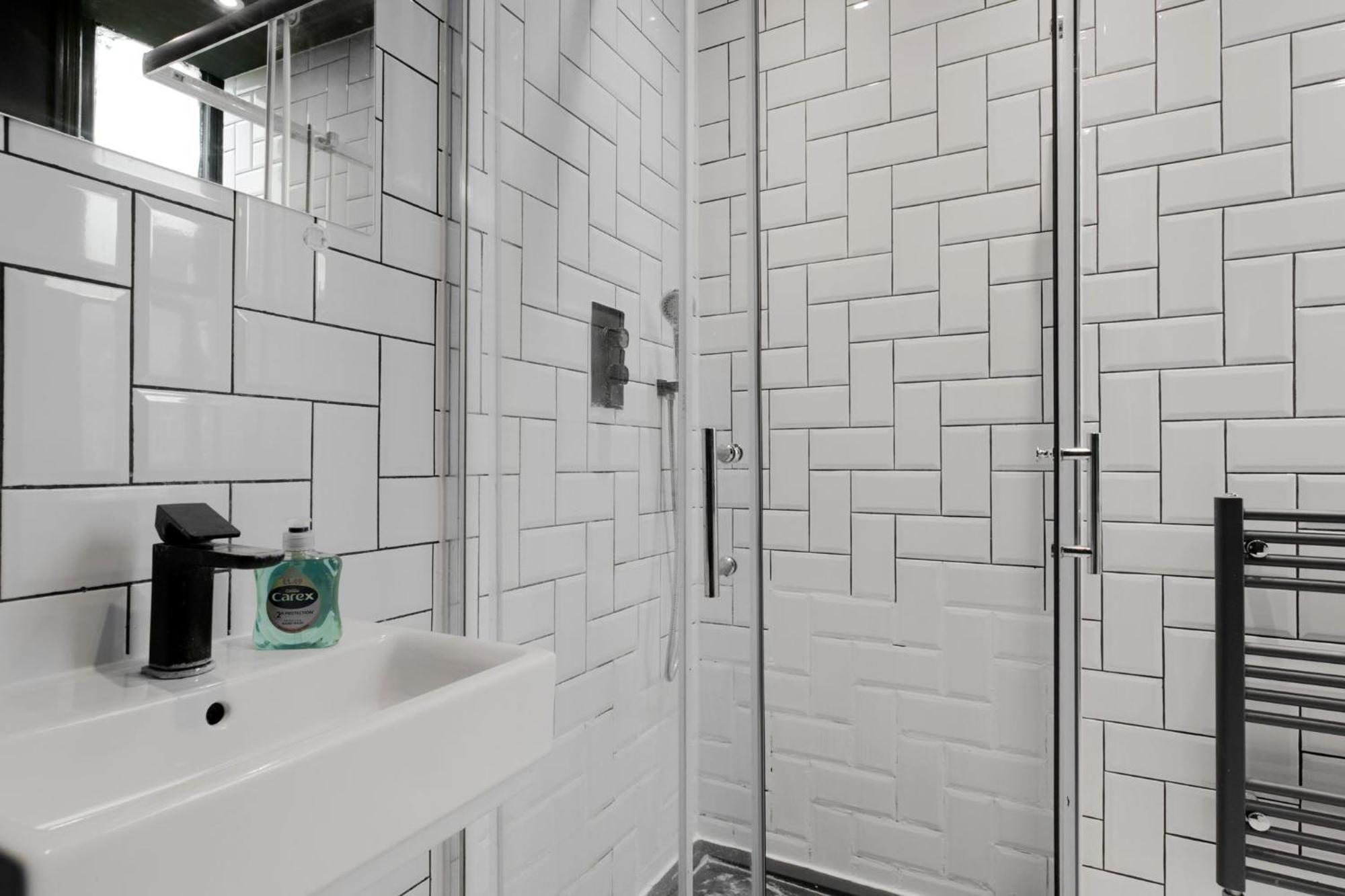 Quarto Duplo com Casa de Banho Privativa