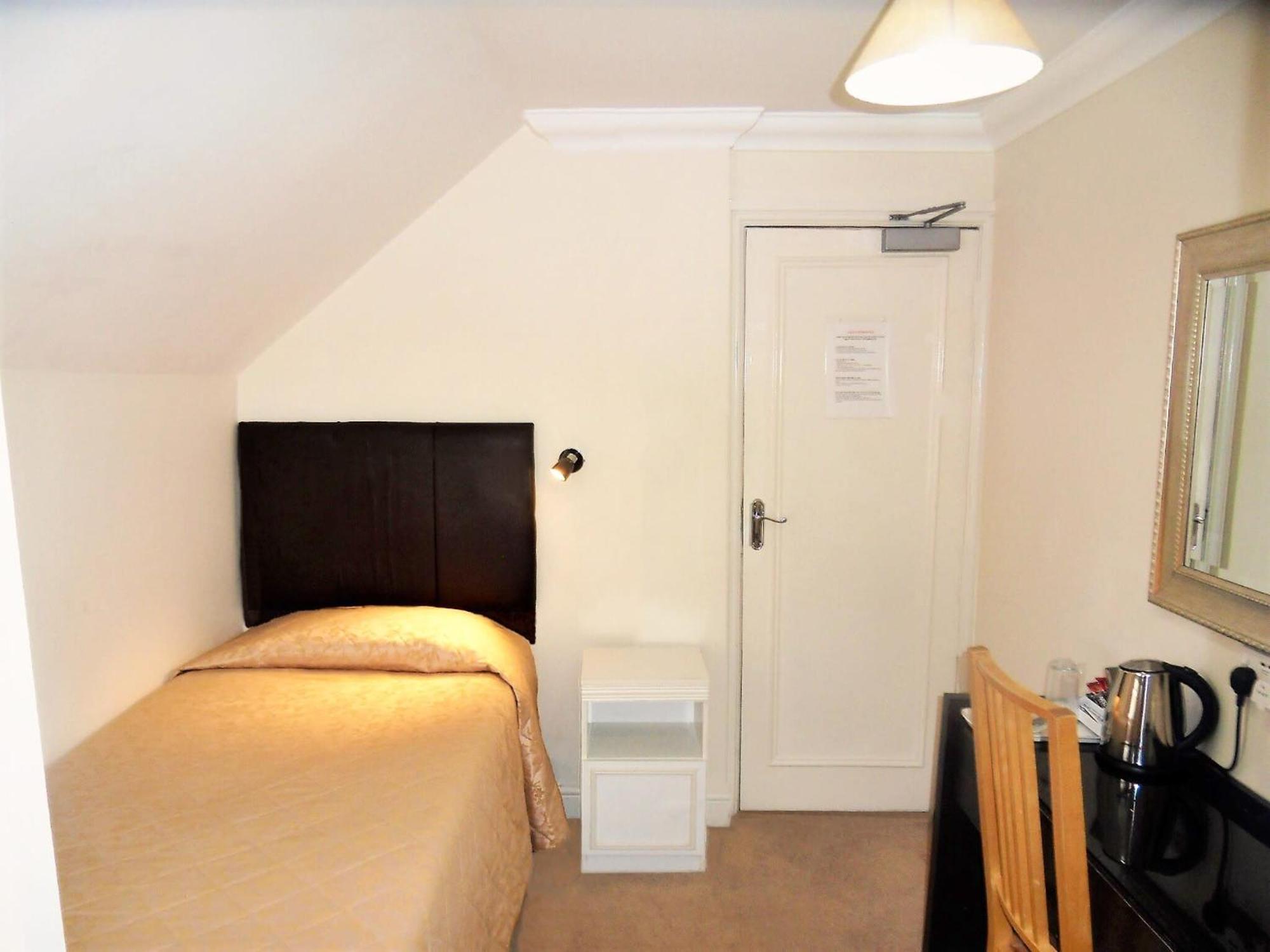 Small Single Room