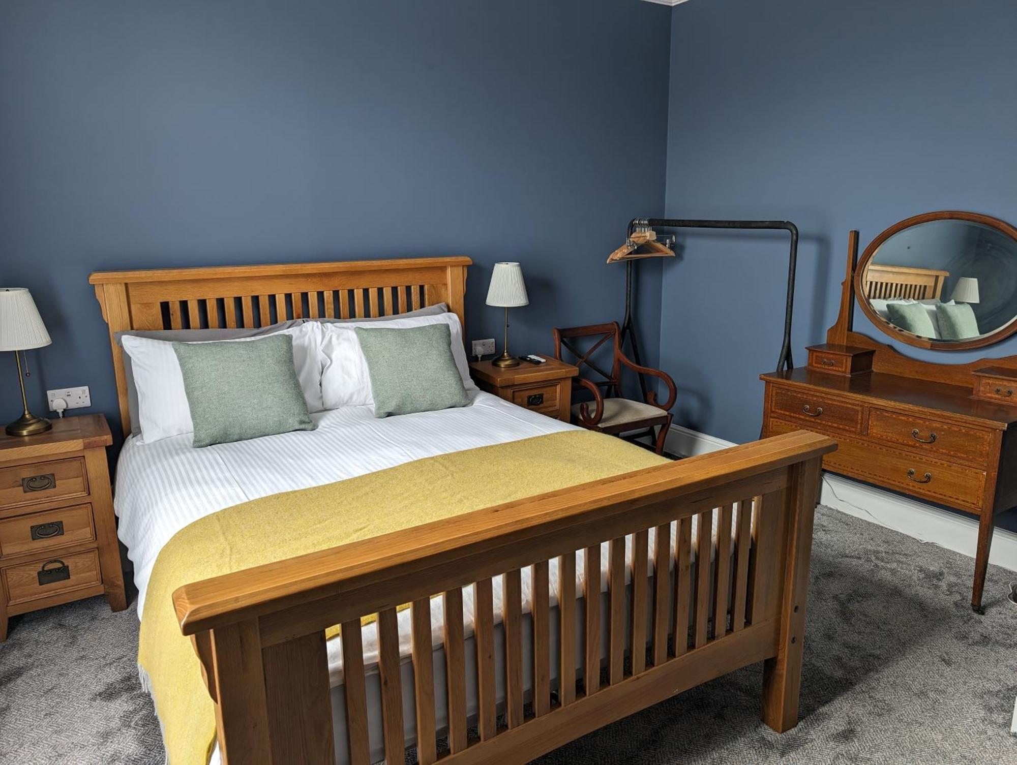 King Suite,1590407172:JPEG