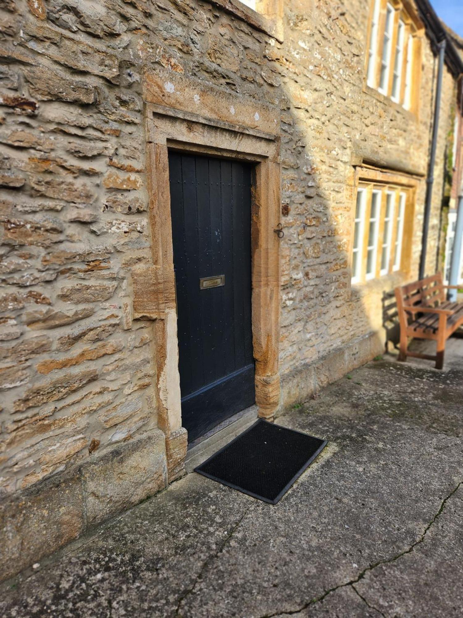 Small Twin Room,1591318652:JPEG