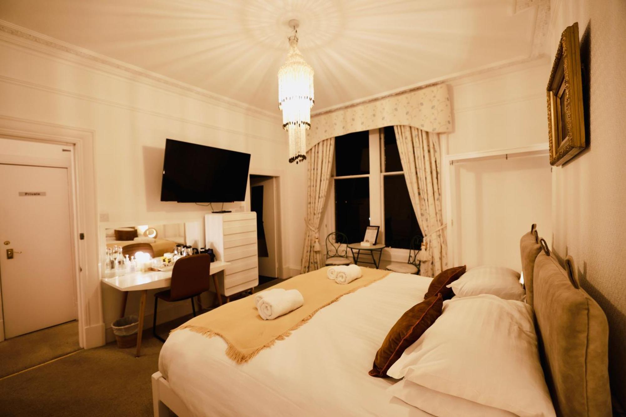 Chambre Double ou Lits Jumeaux Deluxe Supérieure