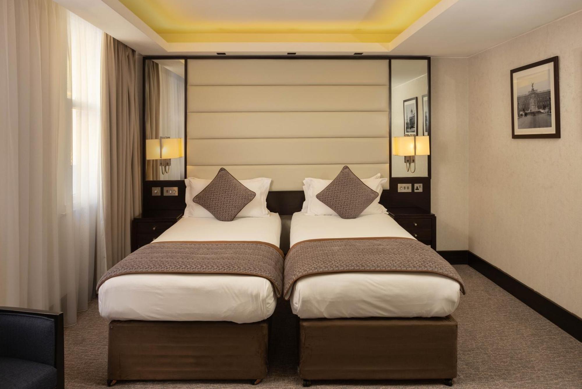 Quarto VIP com 2 Camas de Solteiro